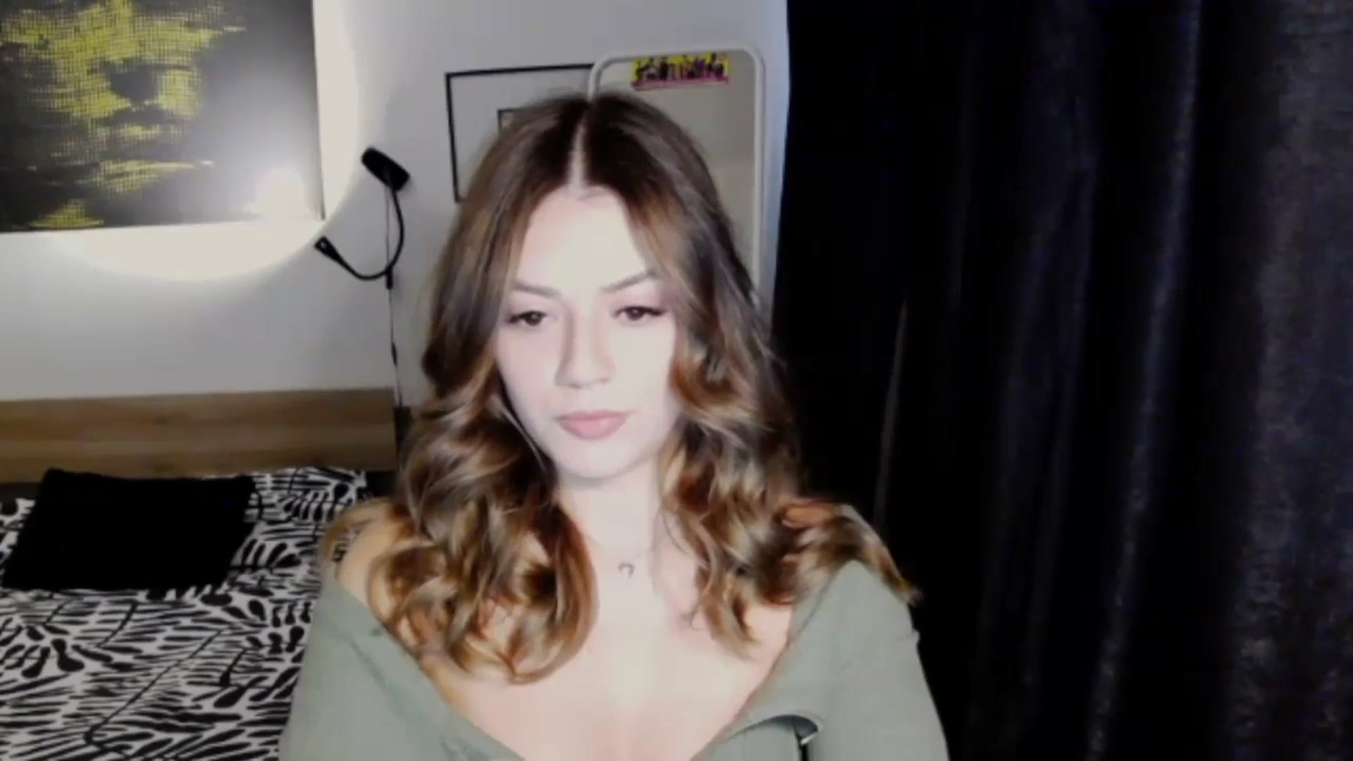 Gallery image thumbnail from RiriBee's myfreecams stream on, 10/29/2024, 14:37 image 15 of 20