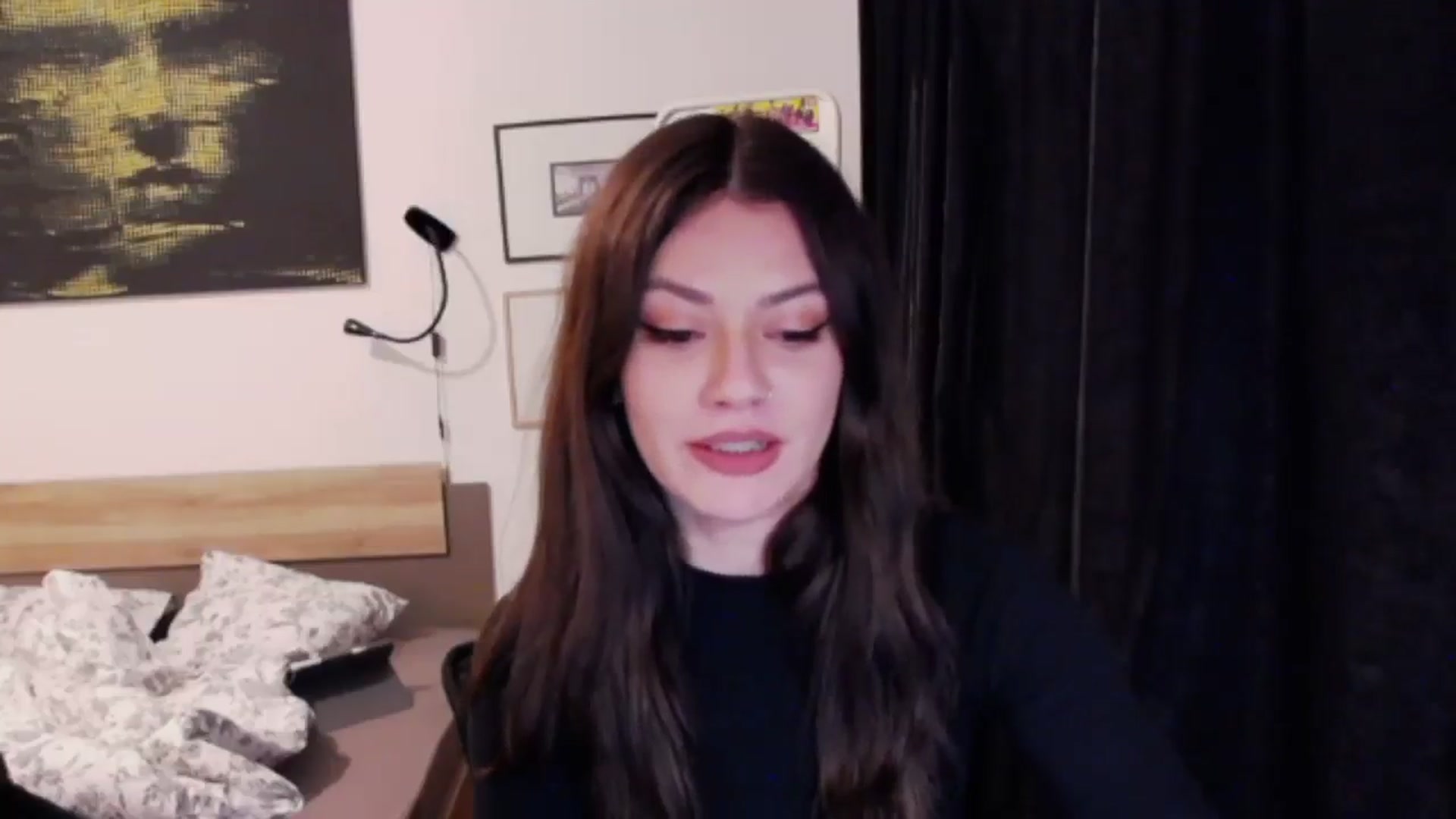 Gallery image thumbnail from RiriBee's myfreecams stream on, 11/25/2024, 24:02 image 10 of 20