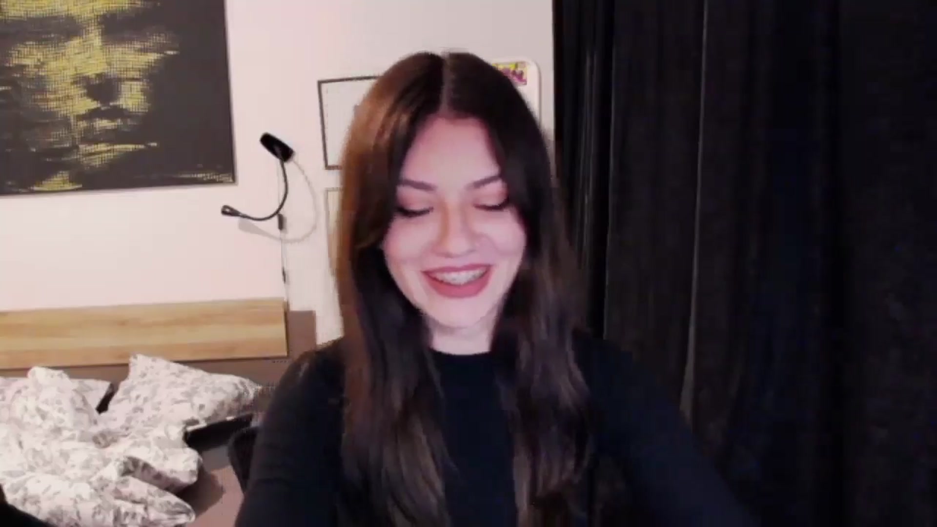 Gallery image thumbnail from RiriBee's myfreecams stream on, 11/25/2024, 24:02 image 12 of 20