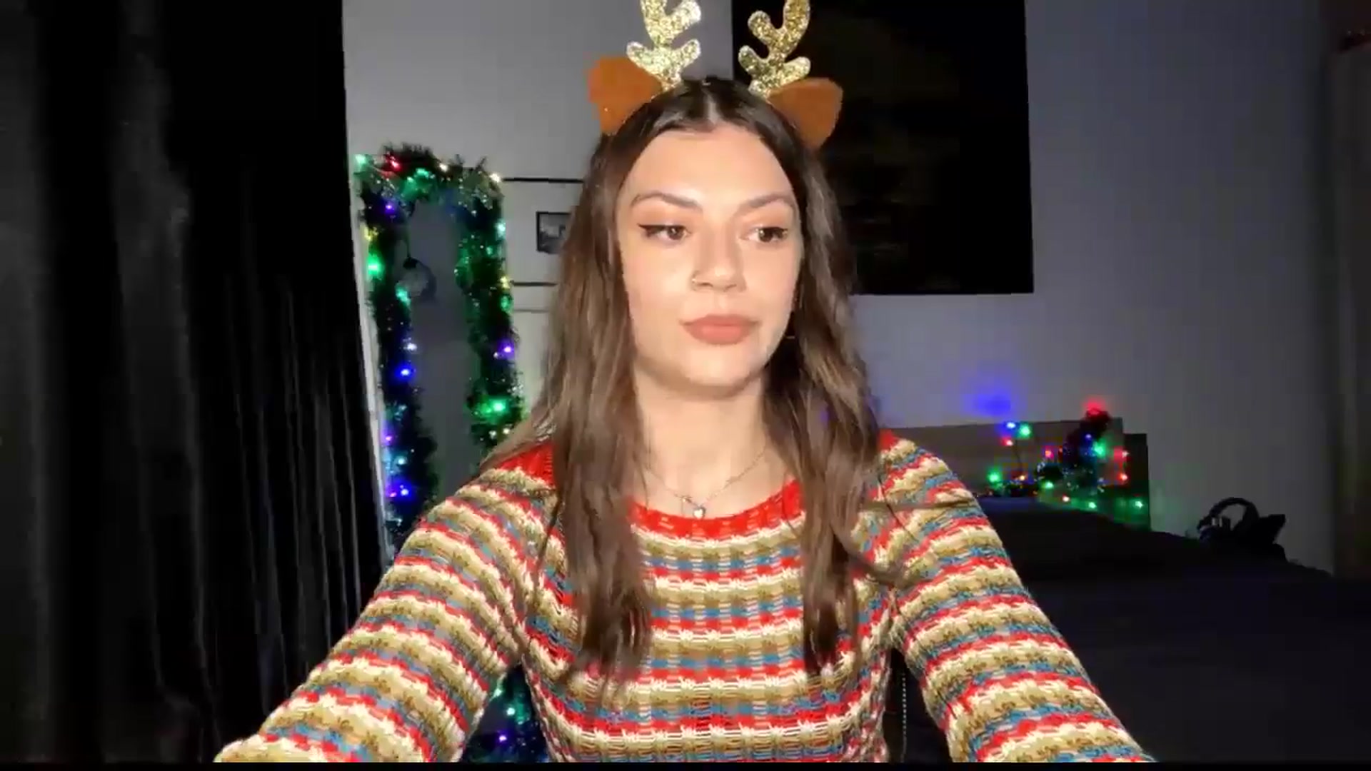 Gallery image thumbnail from RiriBee's myfreecams stream on, 12/24/2024, 22:57 image 4 of 20