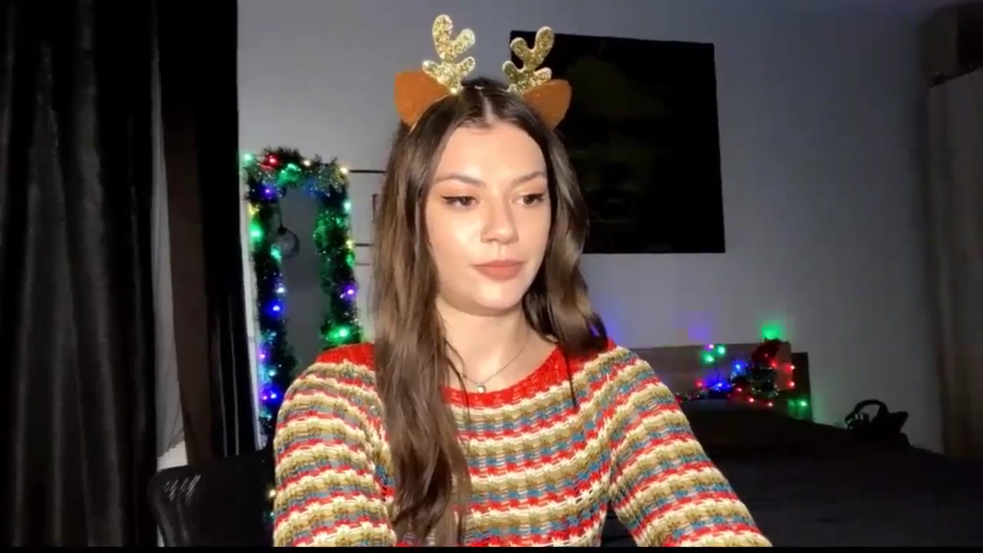 Gallery image thumbnail from RiriBee's myfreecams stream on, 12/24/2024, 22:57 image 17 of 20