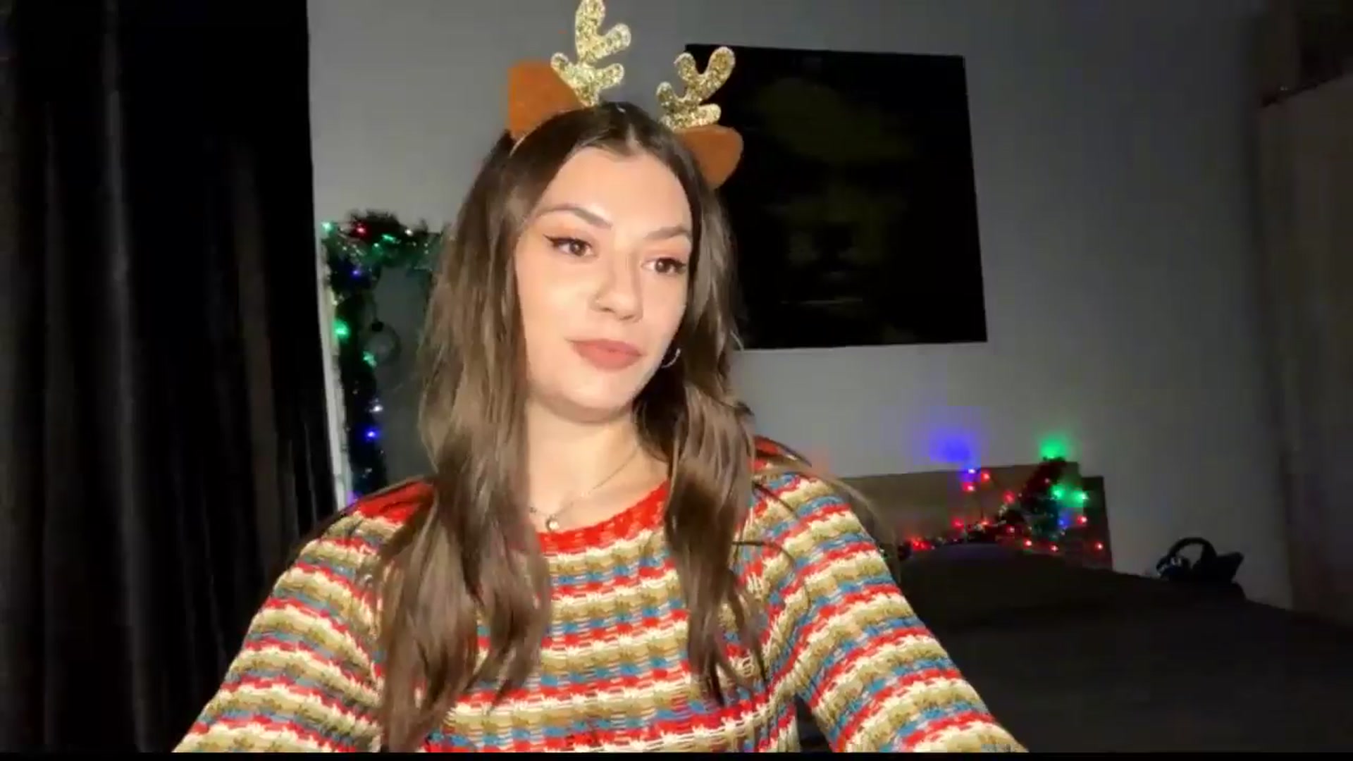 Gallery image thumbnail from RiriBee's myfreecams stream on, 12/24/2024, 22:57 image 10 of 20