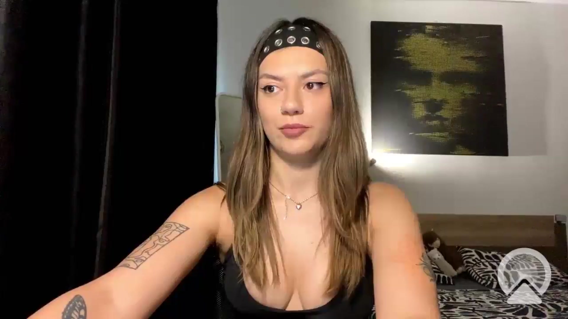 Gallery image thumbnail from RiriBee's myfreecams stream on, 08/04/2025, 03:36 image 20 of 20