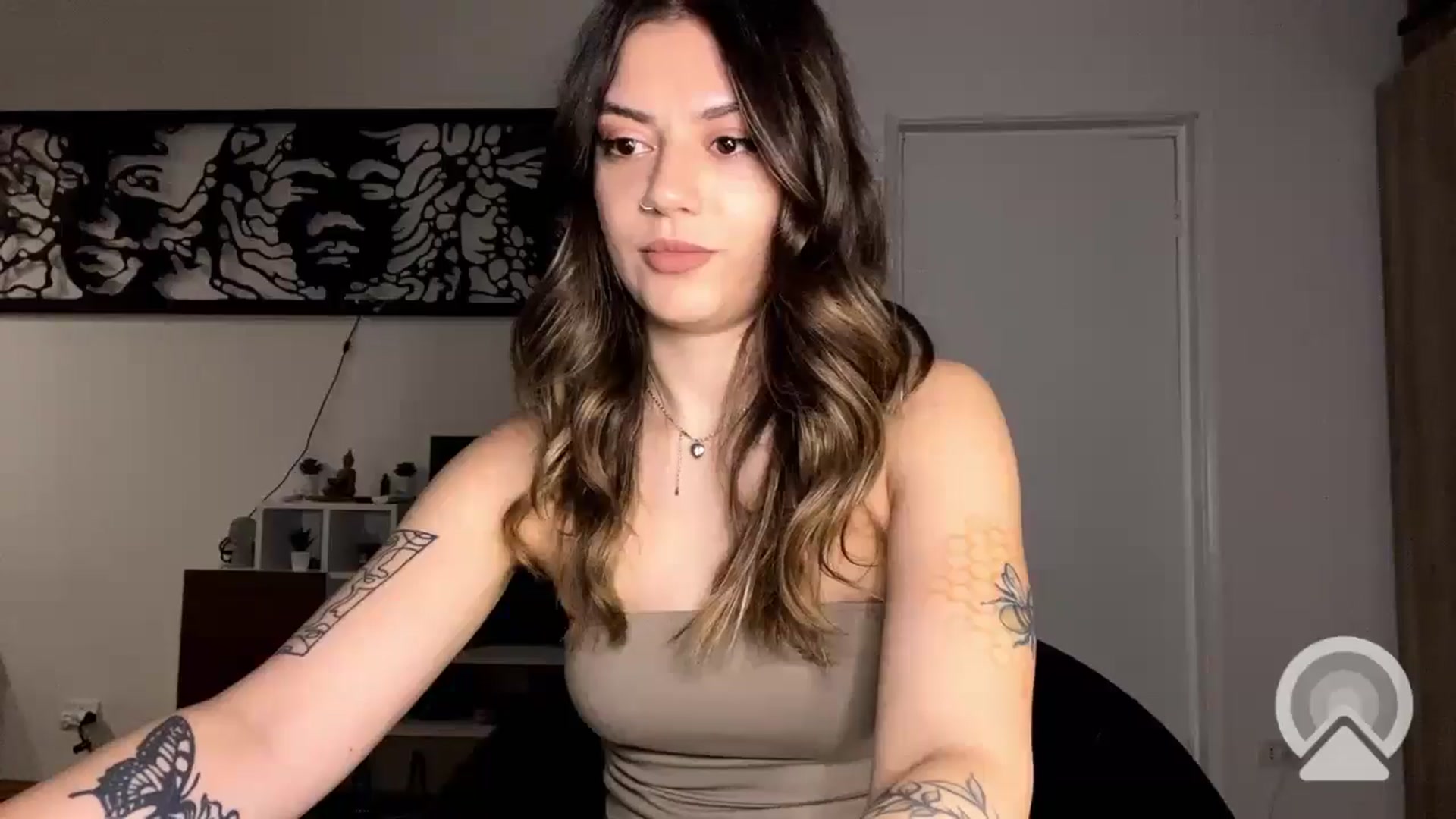 Gallery image thumbnail from RiriBee's myfreecams stream on, 08/18/2025, 19:15 image 12 of 20