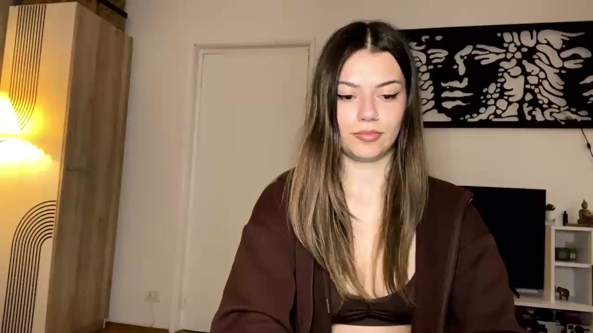 Gallery image thumbnail from RiriBee's myfreecams stream on, 10/17/2025, 24:46 image 13 of 20