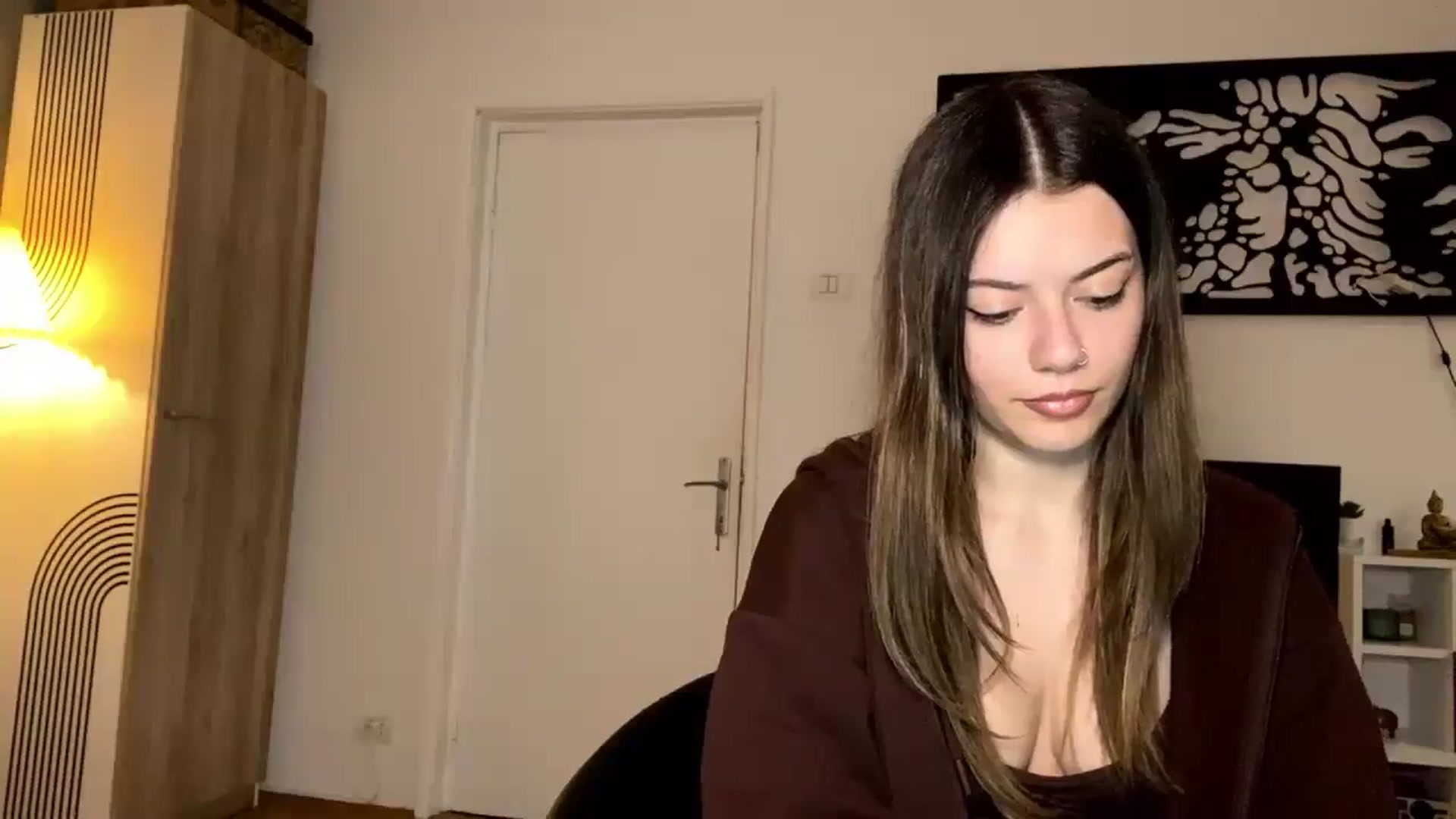 Gallery image thumbnail from RiriBee's myfreecams stream on, 10/17/2025, 24:46 image 15 of 20