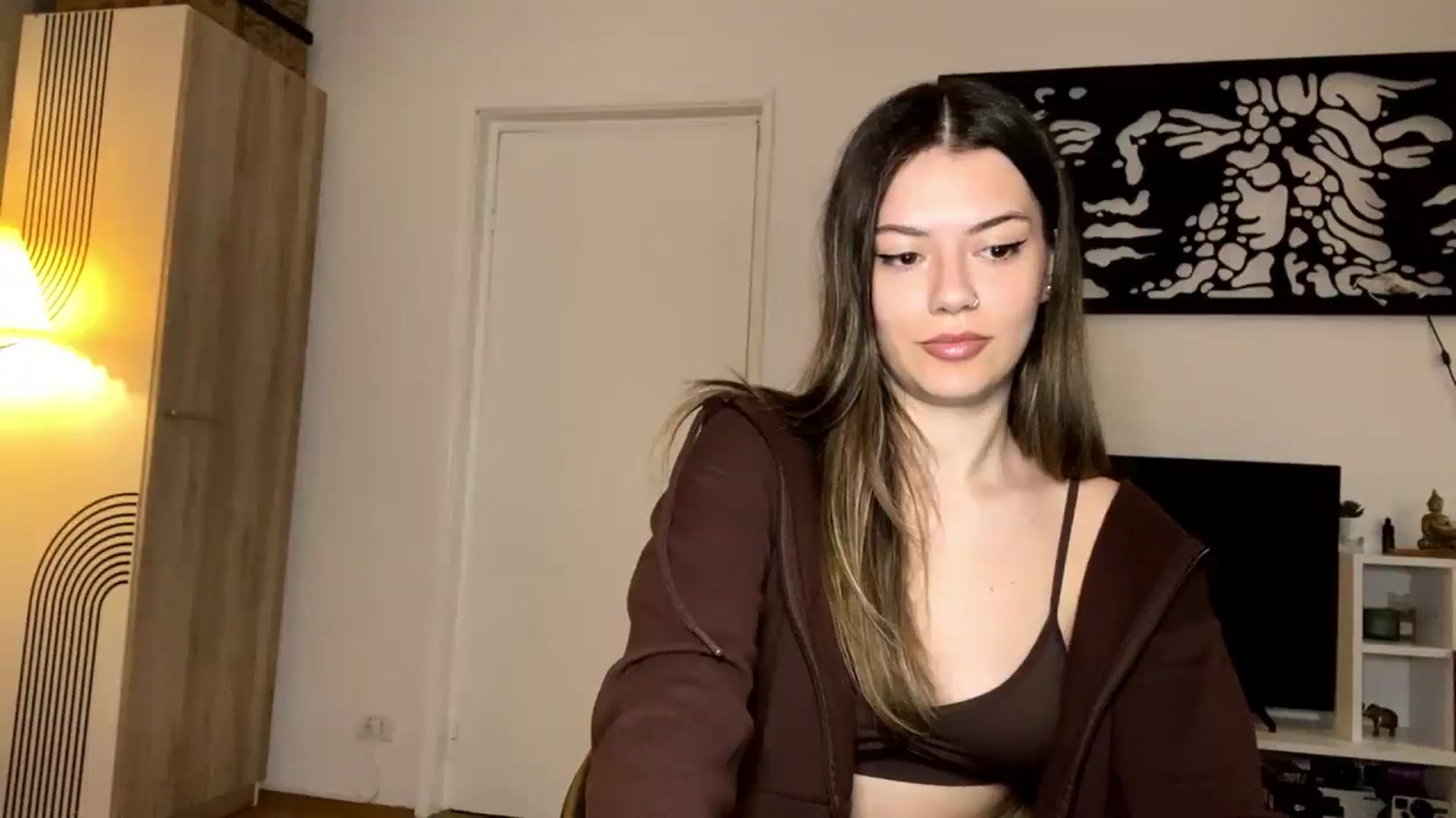Gallery image thumbnail from RiriBee's myfreecams stream on, 10/17/2025, 02:01 image 12 of 20