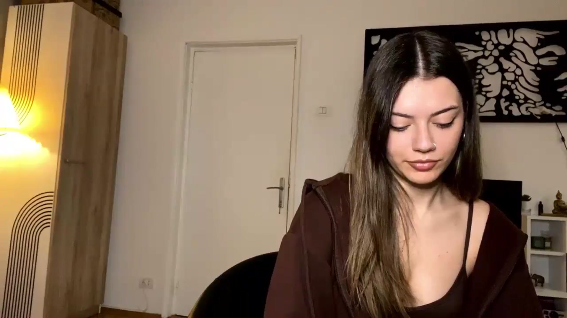 Gallery image thumbnail from RiriBee's myfreecams stream on, 10/17/2025, 02:01 image 11 of 20
