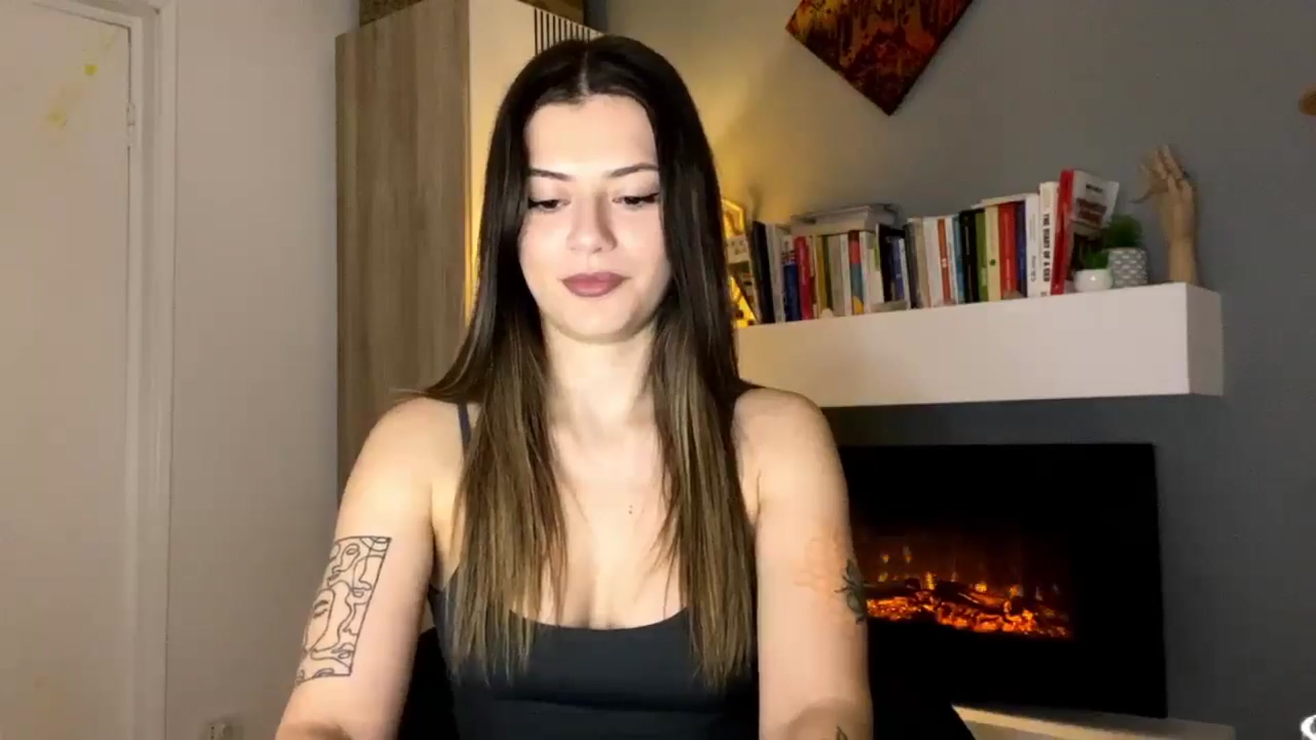Gallery image thumbnail from RiriBee's myfreecams stream on, 11/09/2025, 01:07 image 3 of 20
