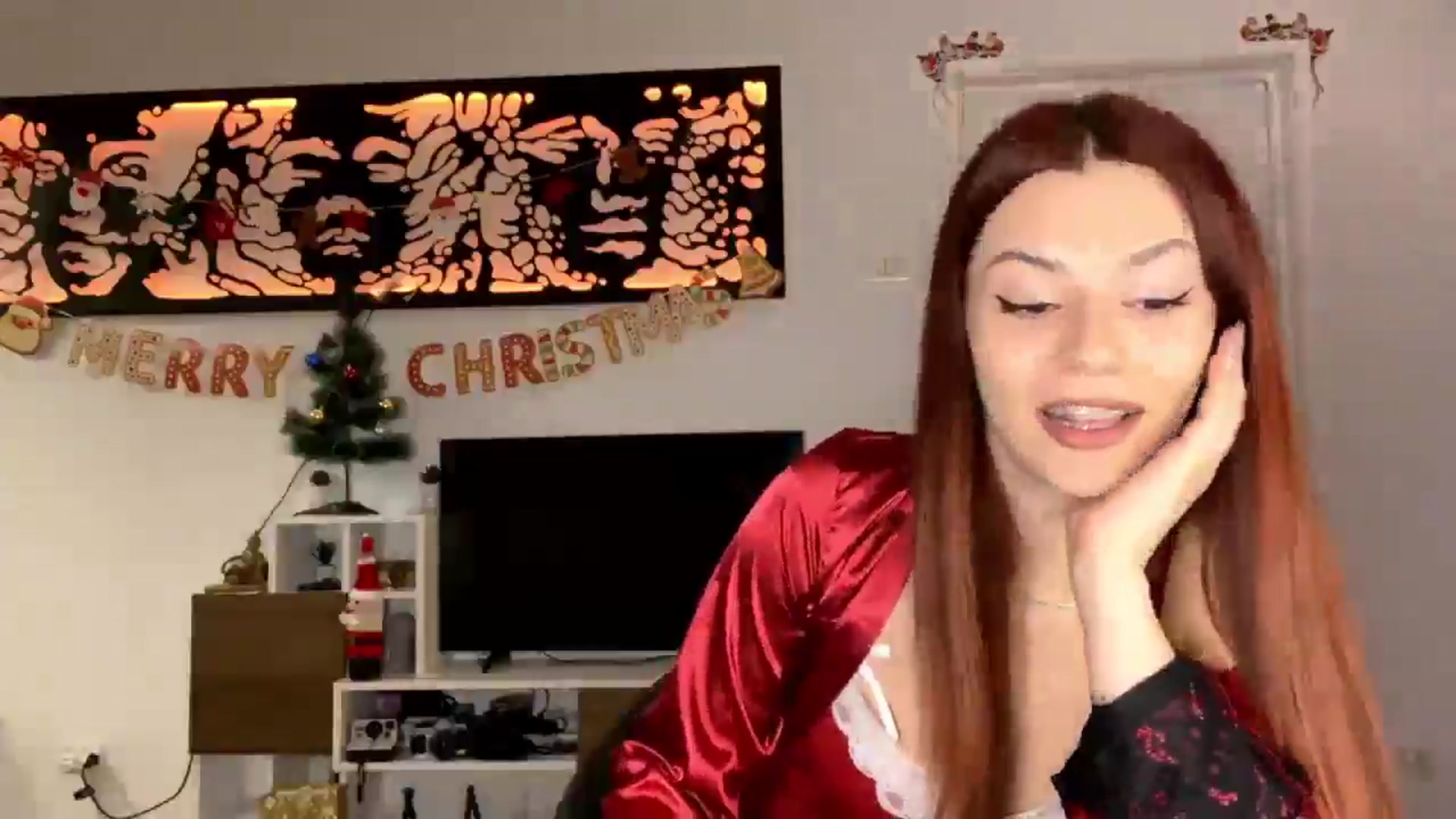 Gallery image thumbnail from RiriBee's myfreecams stream on, 12/20/2025, 24:52 image 14 of 20
