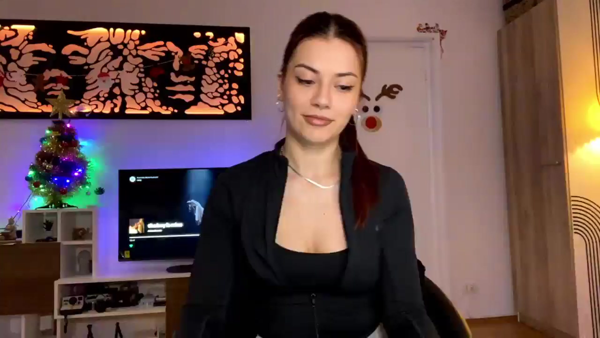 Gallery image thumbnail from RiriBee's myfreecams stream on, 12/31/2025, 04:52 image 9 of 20