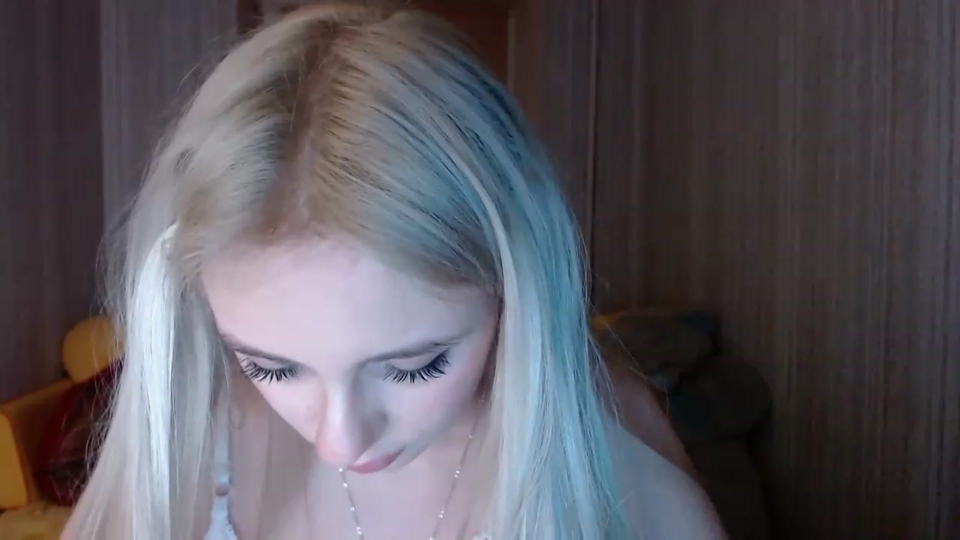 Gallery image thumbnail from Ririma_xo's myfreecams stream on, 11/14/2022, 16:40 image 15 of 20
