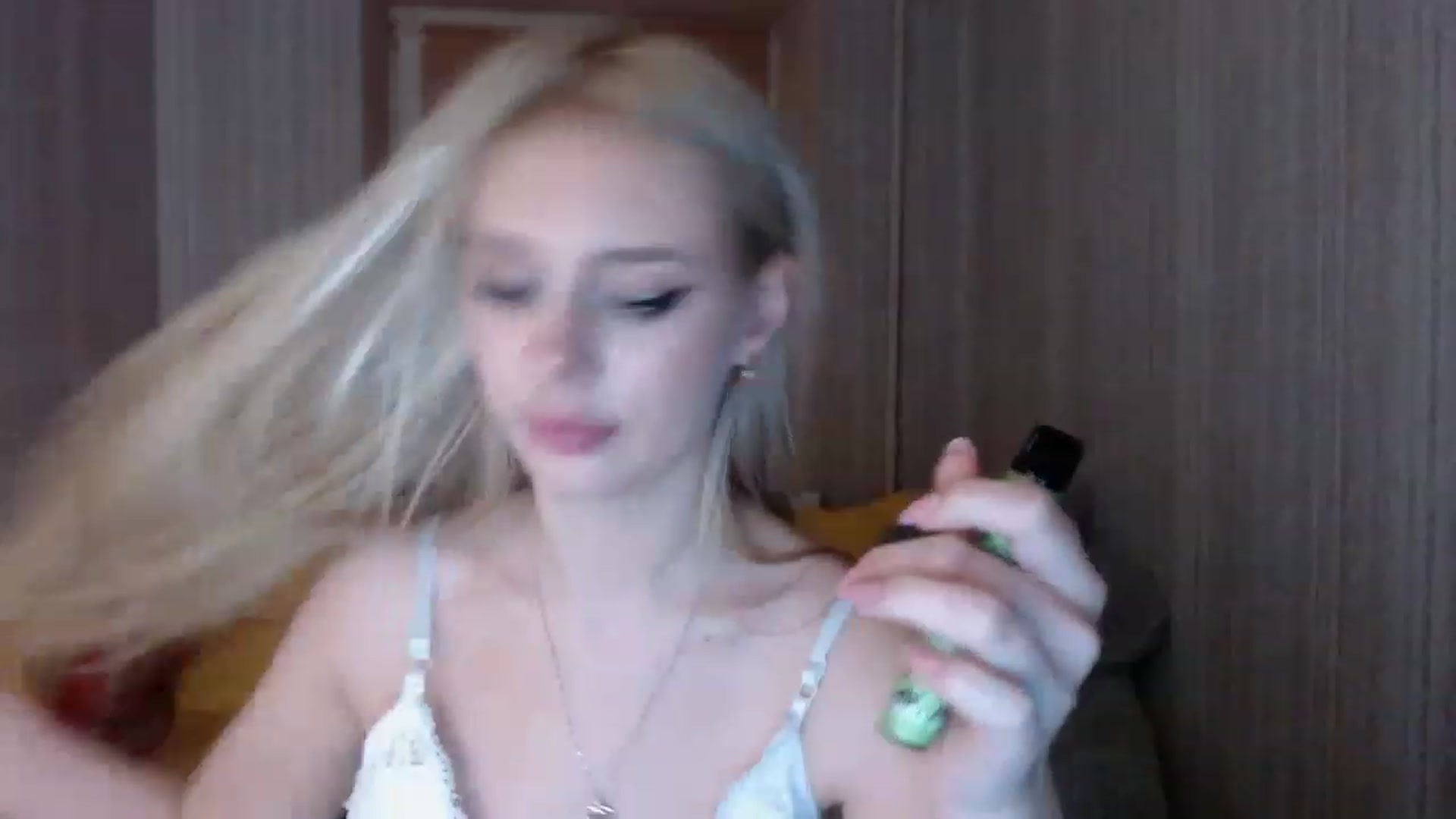 Gallery image thumbnail from Ririma_xo's myfreecams stream on, 11/14/2022, 17:15 image 13 of 20