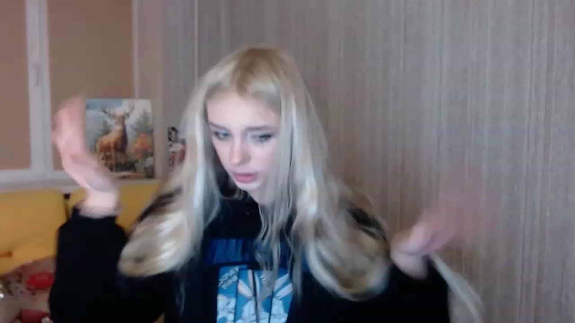 Gallery image thumbnail from Ririma_xo's myfreecams stream on, 11/18/2022, 14:45 image 16 of 20