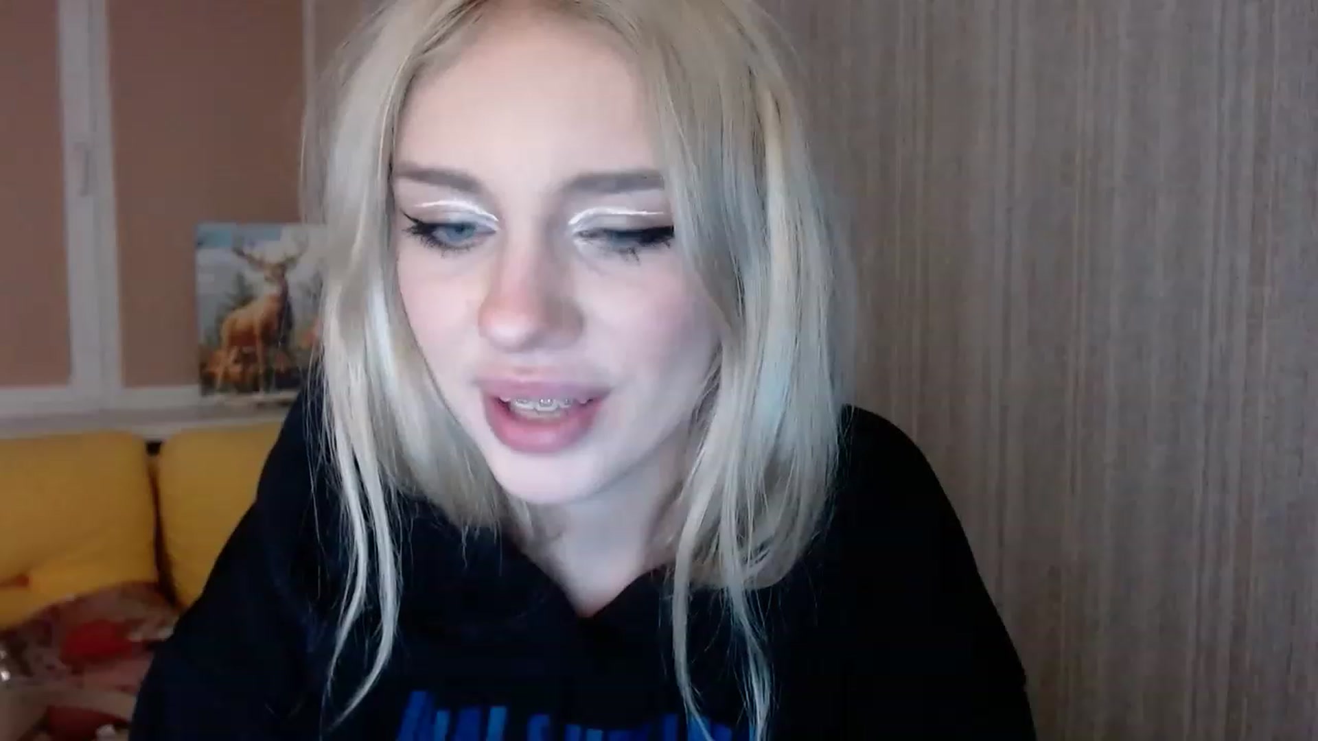 Gallery image thumbnail from Ririma_xo's myfreecams stream on, 11/18/2022, 14:45 image 6 of 20