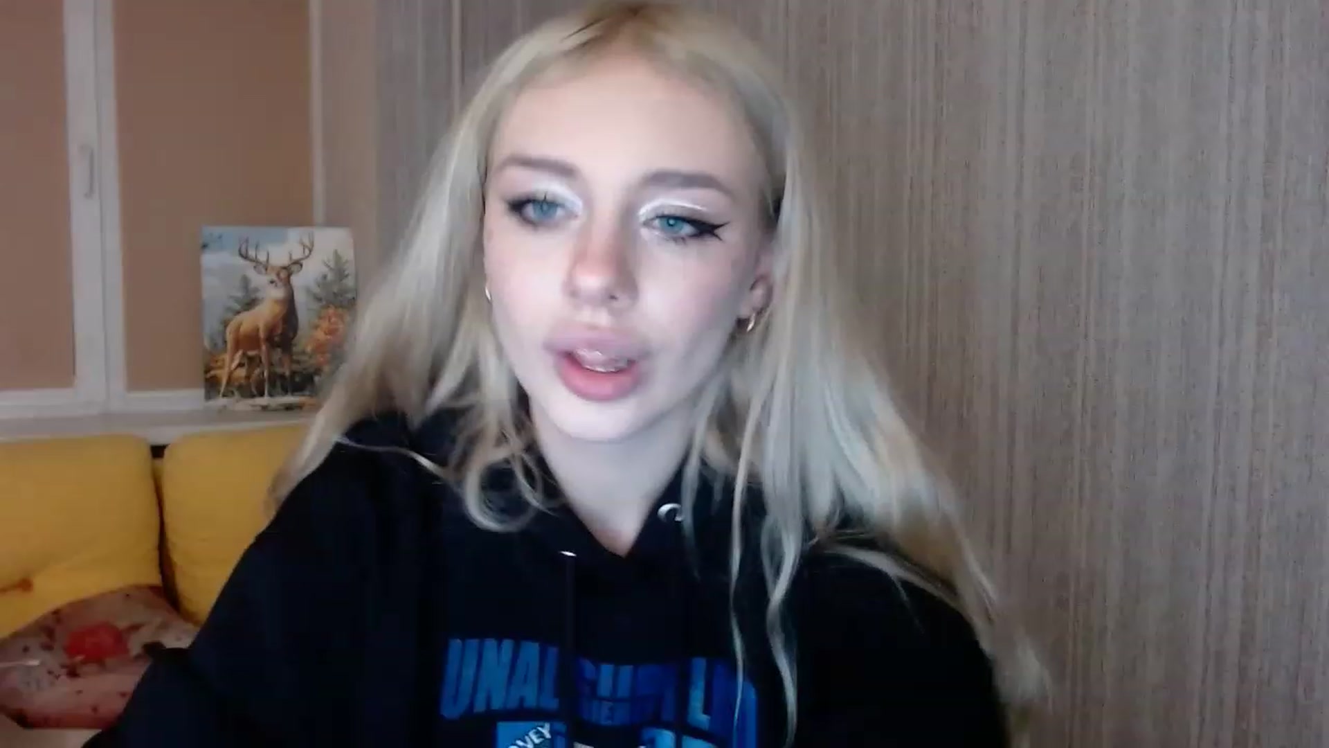 Gallery image thumbnail from Ririma_xo's myfreecams stream on, 11/18/2022, 14:45 image 18 of 20