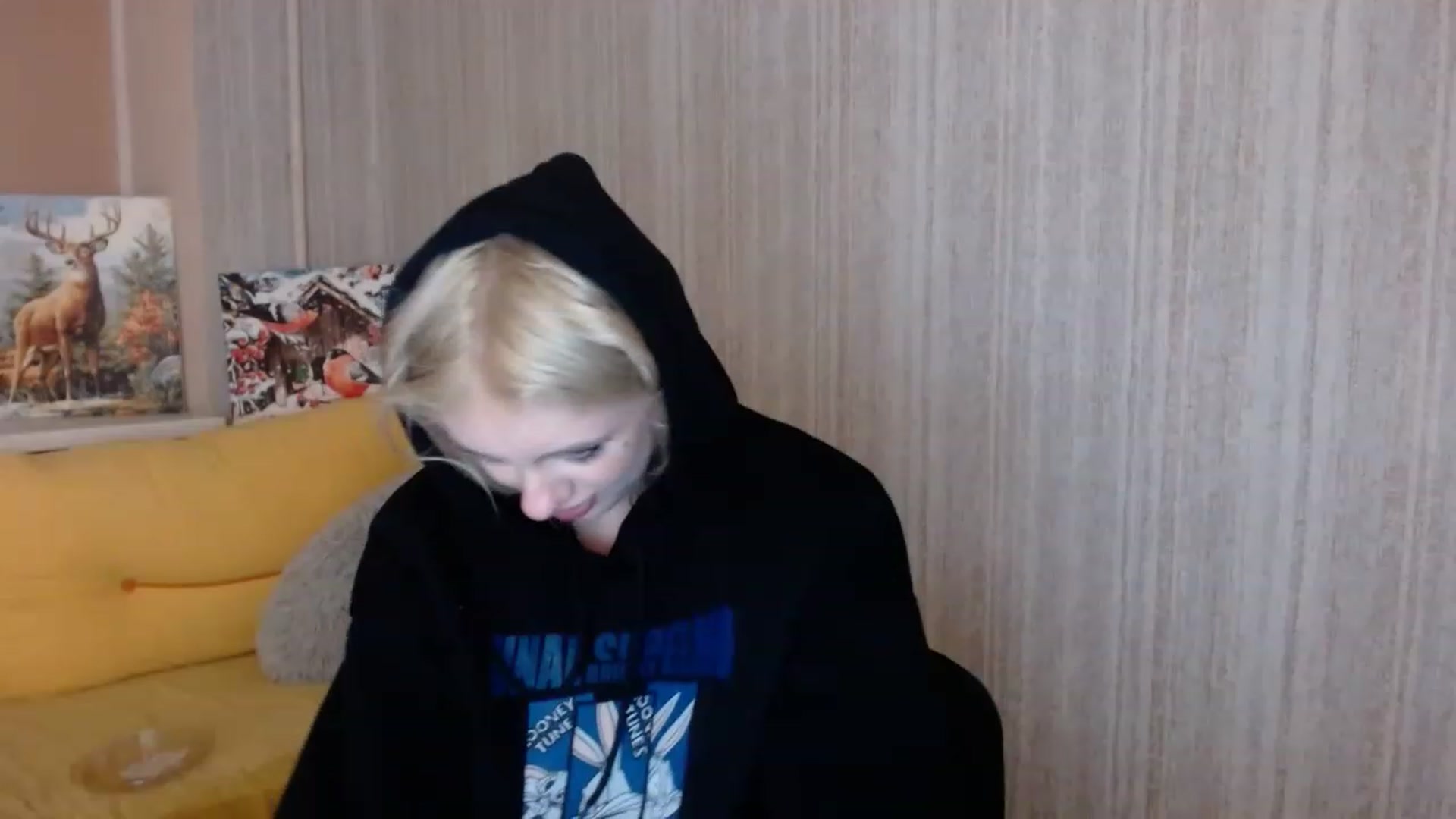 Gallery image thumbnail from Ririma_xo's myfreecams stream on, 11/18/2022, 18:45 image 10 of 20