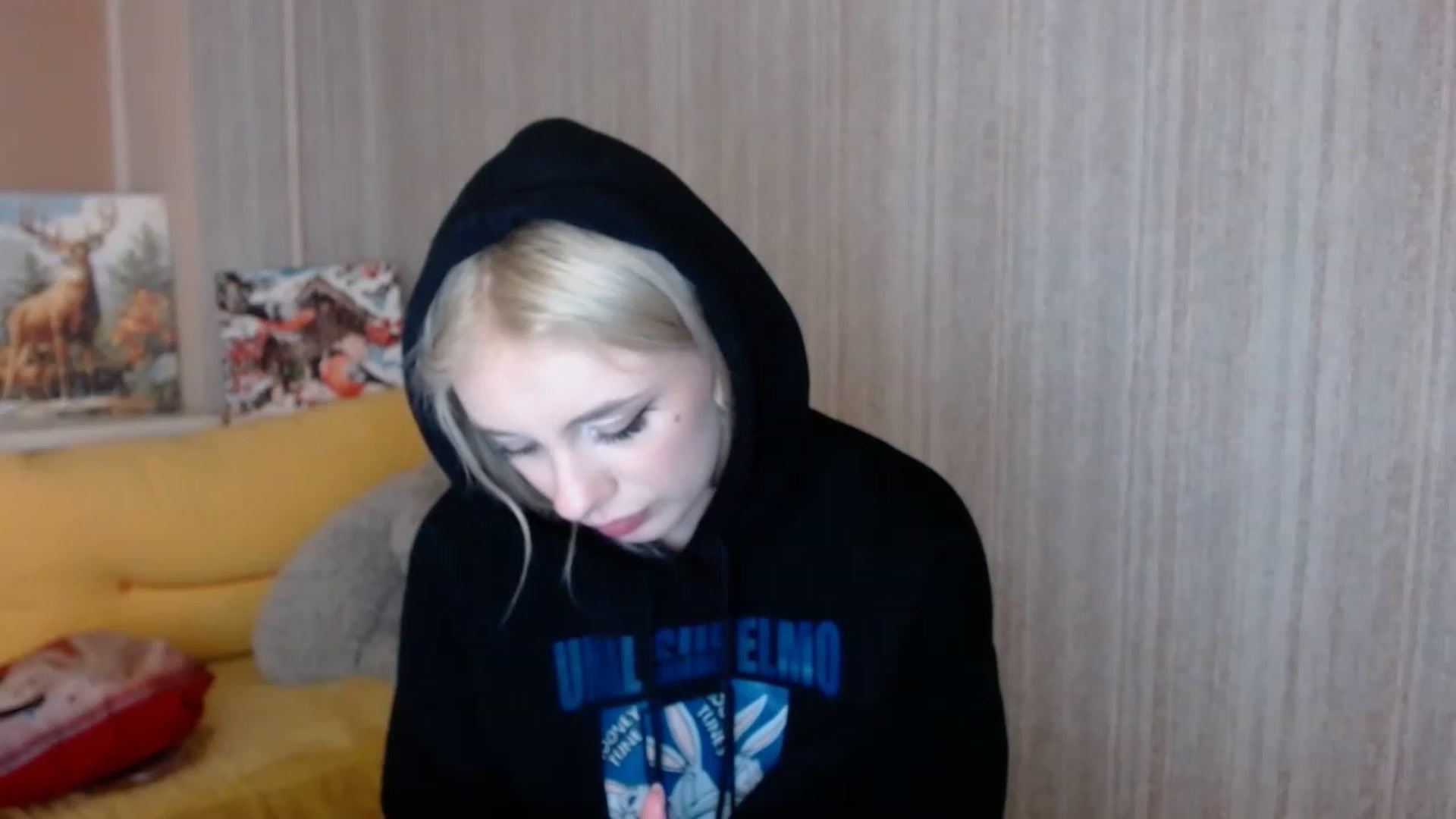 Gallery image thumbnail from Ririma_xo's myfreecams stream on, 11/18/2022, 18:45 image 13 of 20