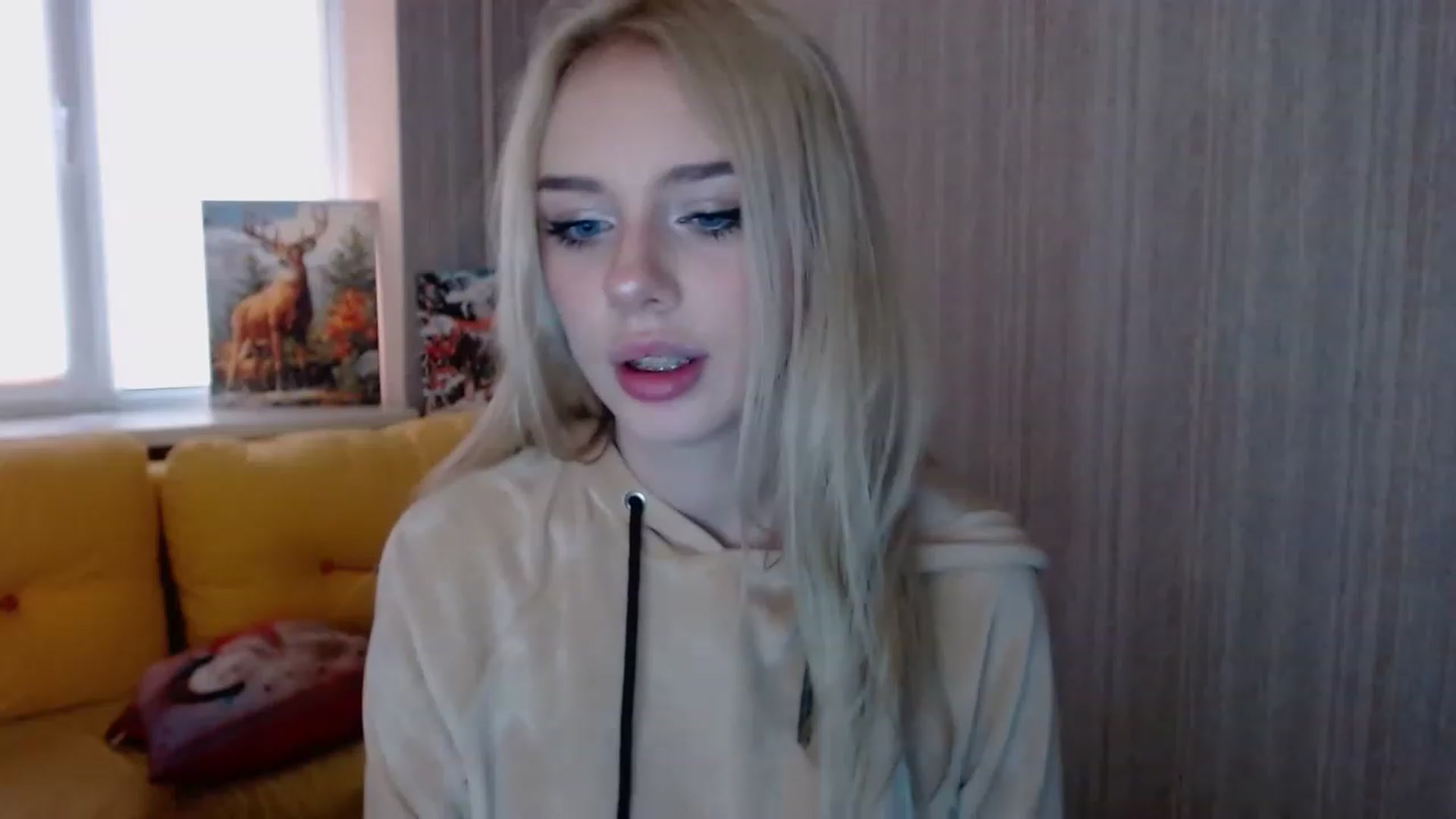 Gallery image thumbnail from Ririma_xo's myfreecams stream on, 11/19/2022, 09:03 image 16 of 20