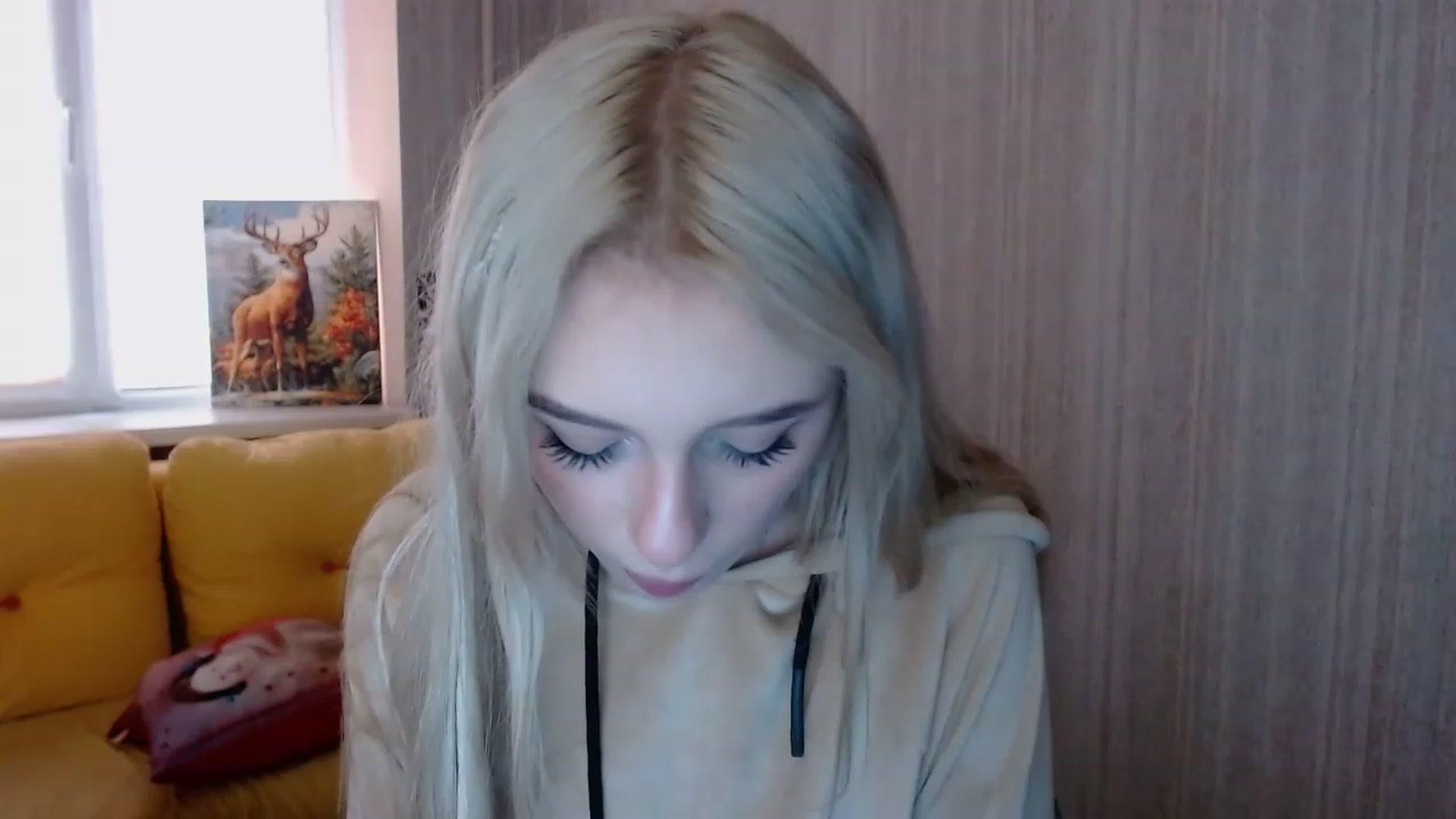 Gallery image thumbnail from Ririma_xo's myfreecams stream on, 11/19/2022, 09:38 image 3 of 20