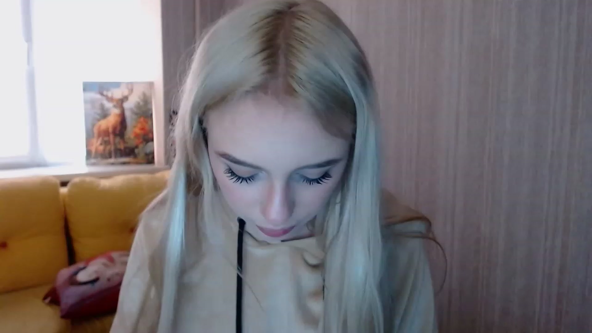 Gallery image thumbnail from Ririma_xo's myfreecams stream on, 11/19/2022, 09:38 image 15 of 20