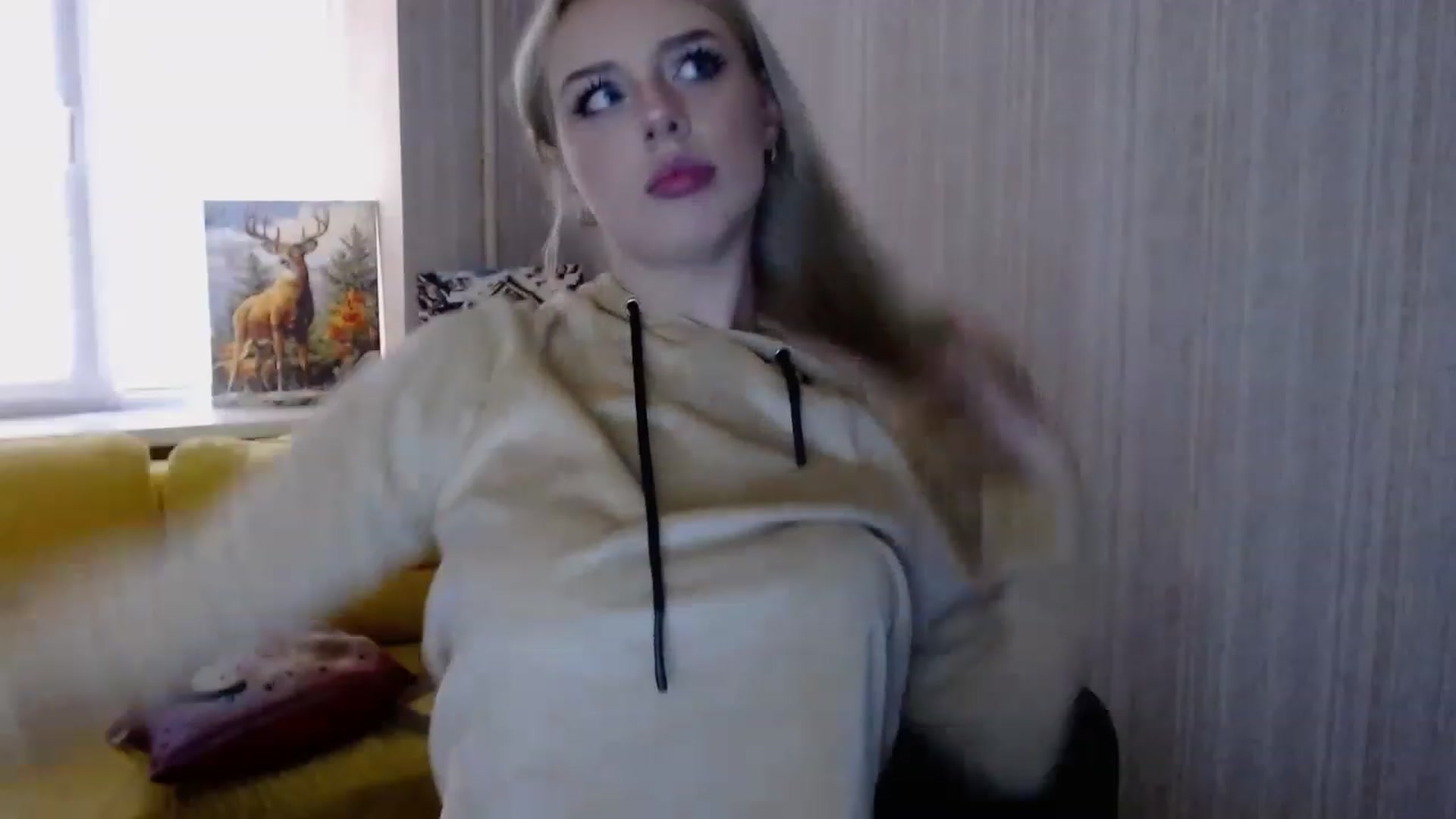 Gallery image thumbnail from Ririma_xo's myfreecams stream on, 11/19/2022, 09:38 image 13 of 20