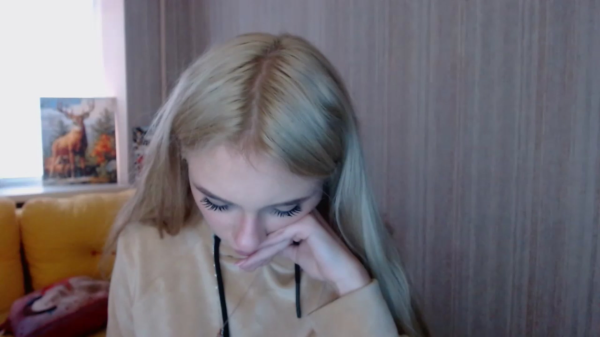Gallery image thumbnail from Ririma_xo's myfreecams stream on, 11/19/2022, 12:11 image 13 of 20