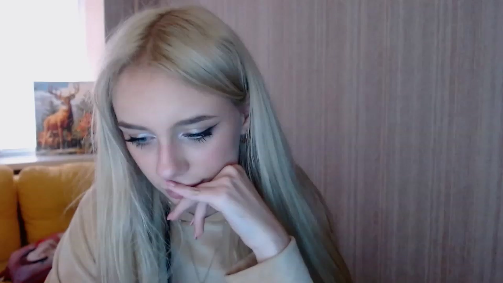 Gallery image thumbnail from Ririma_xo's myfreecams stream on, 11/19/2022, 12:11 image 10 of 20