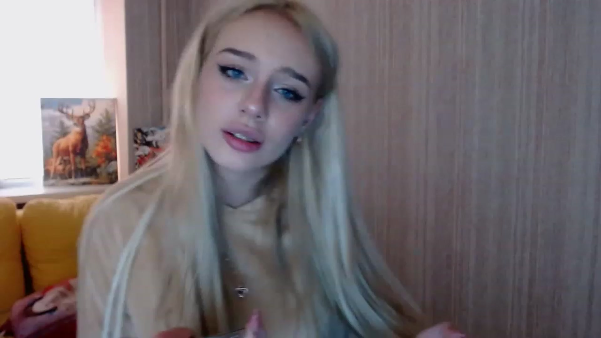 Gallery image thumbnail from Ririma_xo's myfreecams stream on, 11/19/2022, 12:11 image 6 of 20