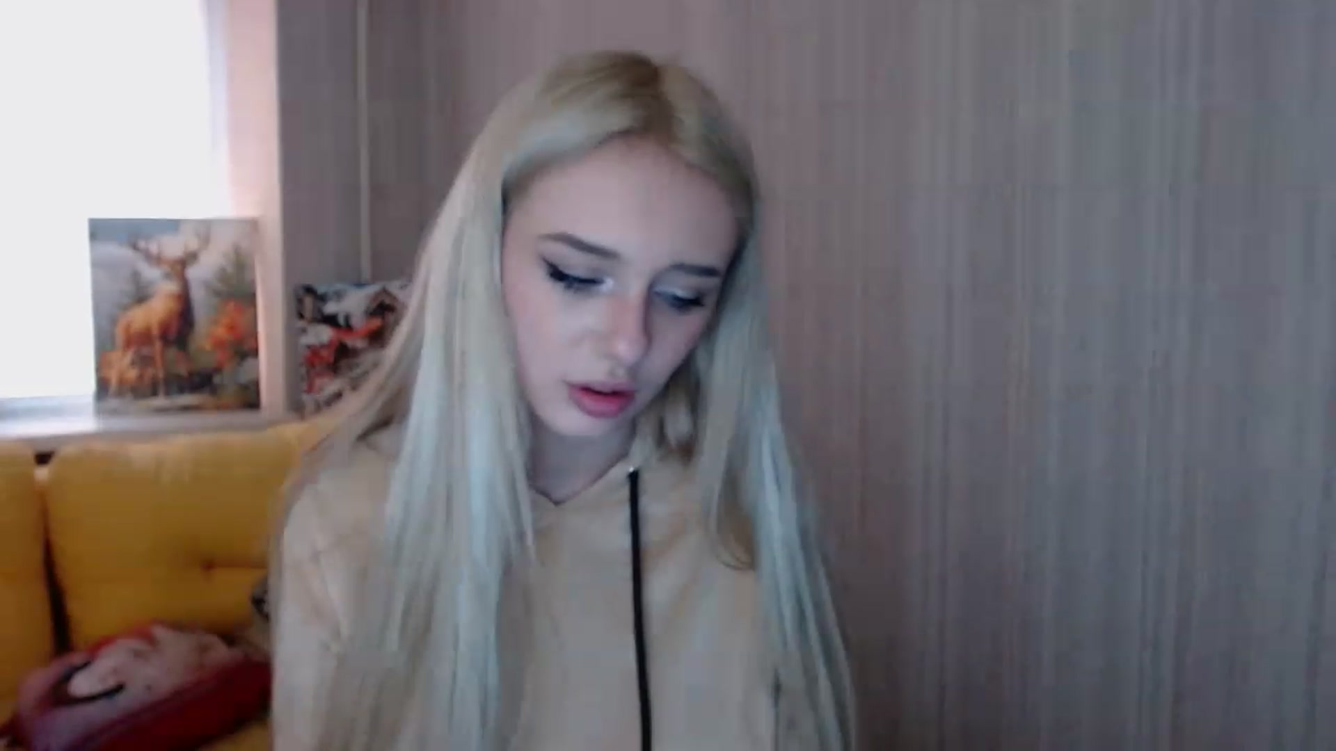 Gallery image thumbnail from Ririma_xo's myfreecams stream on, 11/19/2022, 13:08 image 2 of 20