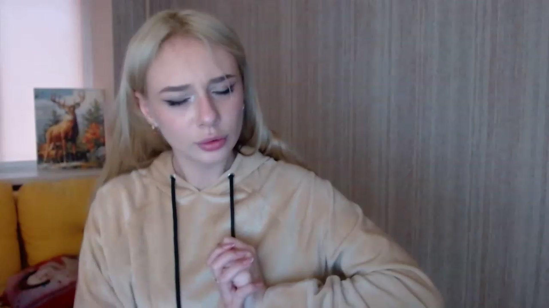 Gallery image thumbnail from Ririma_xo's myfreecams stream on, 11/19/2022, 13:08 image 16 of 20