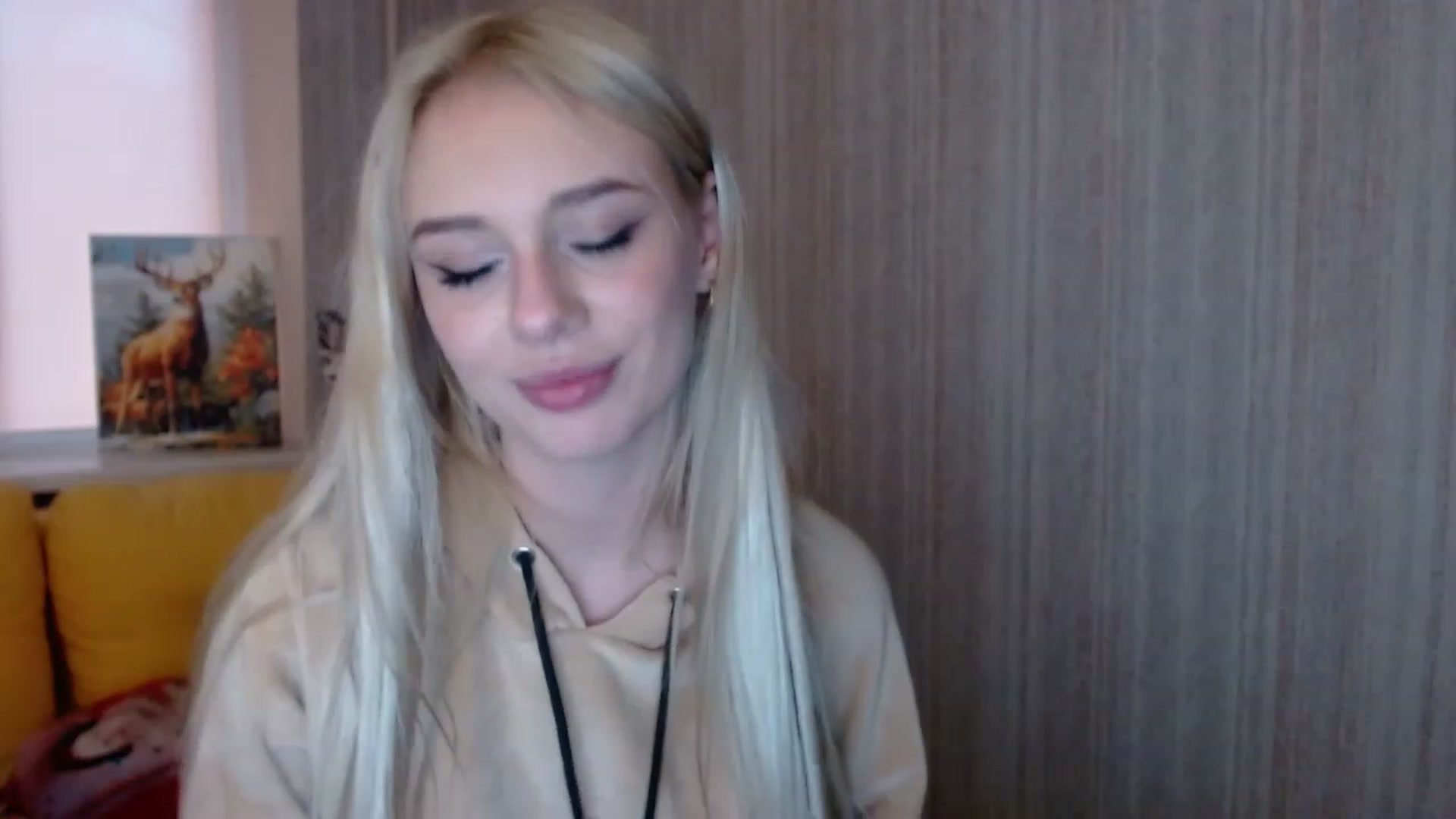 Gallery image thumbnail from Ririma_xo's myfreecams stream on, 11/19/2022, 13:08 image 13 of 20