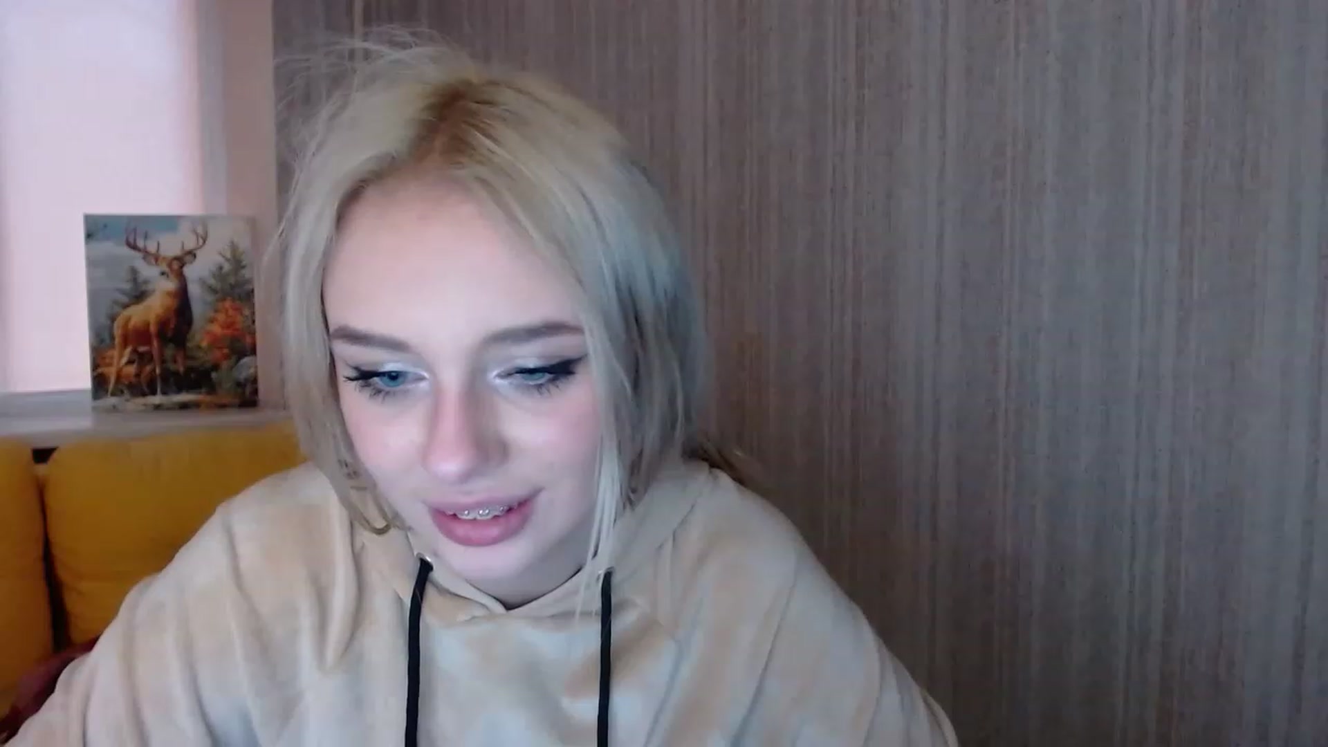 Gallery image thumbnail from Ririma_xo's myfreecams stream on, 11/19/2022, 13:08 image 19 of 20