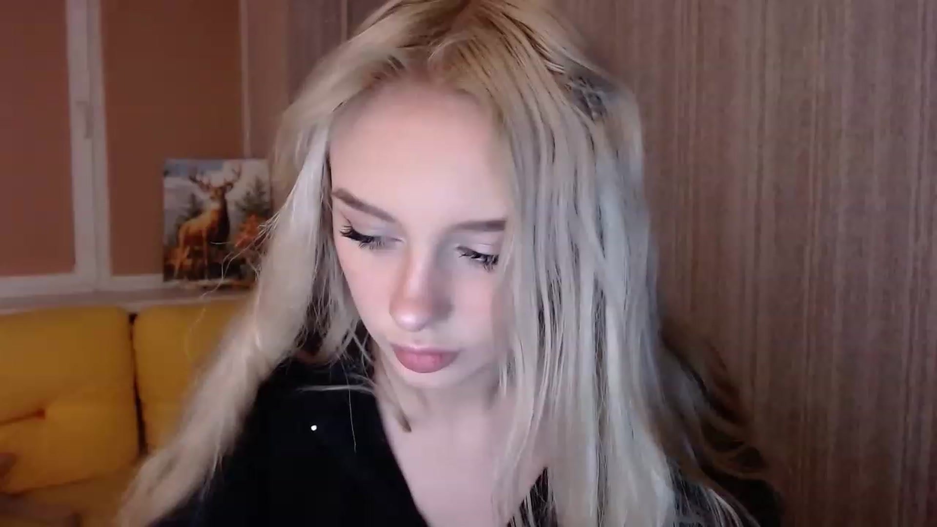 Gallery image thumbnail from Ririma_xo's myfreecams stream on, 11/20/2022, 16:03 image 4 of 20