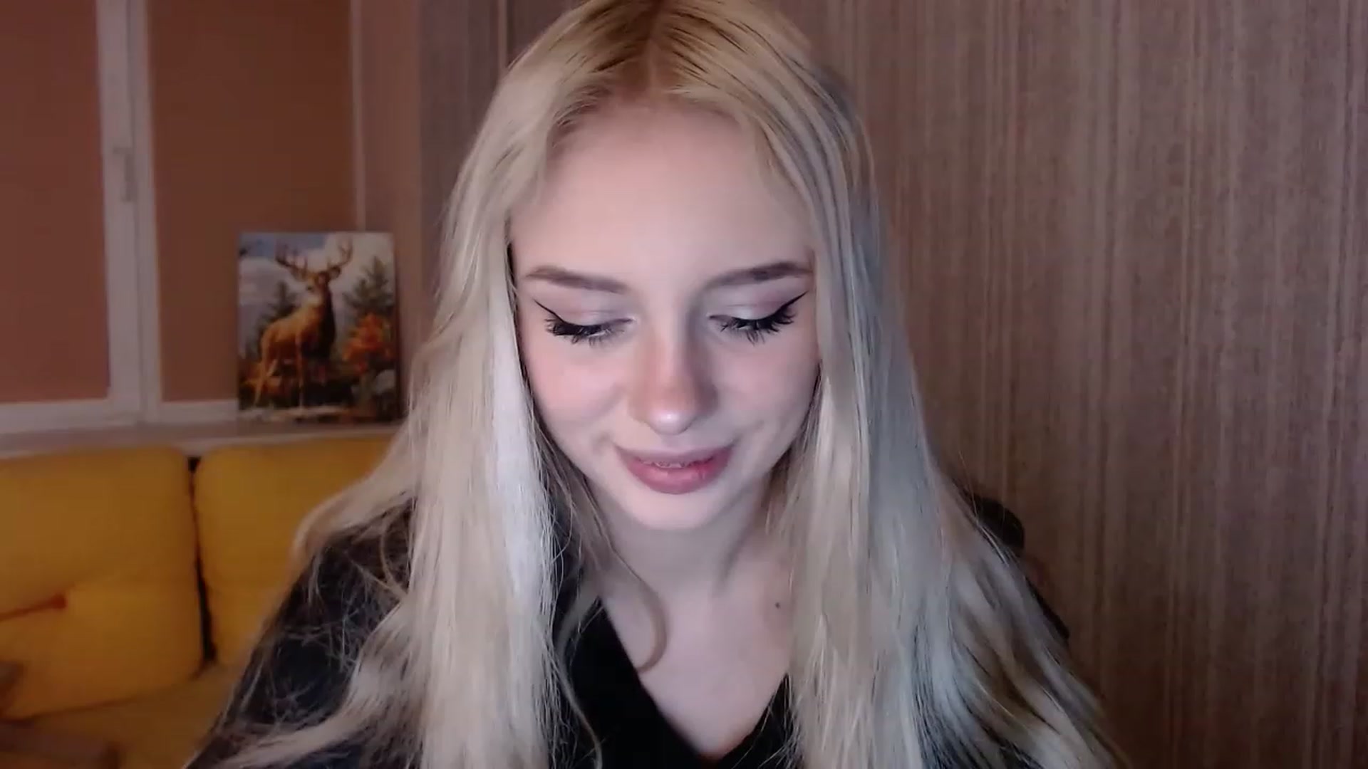 Gallery image thumbnail from Ririma_xo's myfreecams stream on, 11/20/2022, 16:03 image 11 of 20