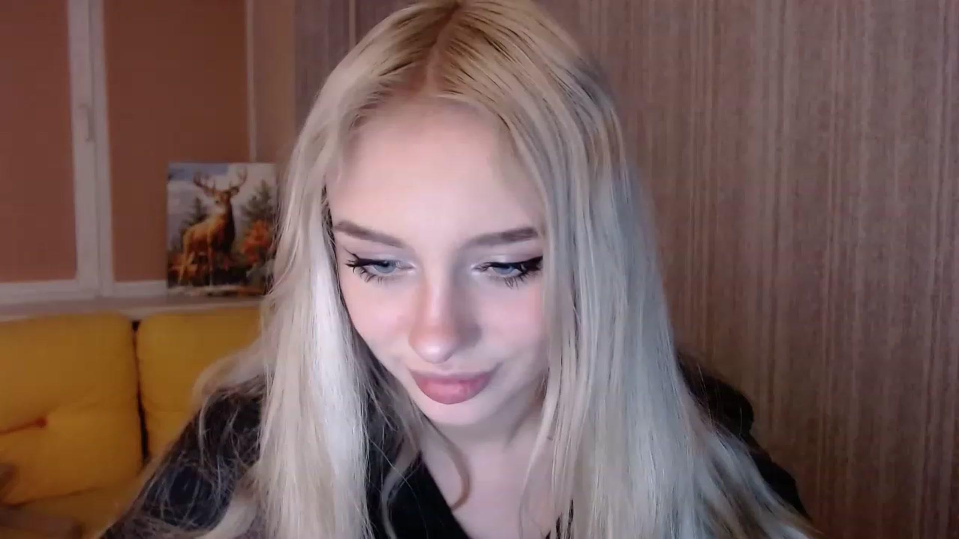 Gallery image thumbnail from Ririma_xo's myfreecams stream on, 11/20/2022, 16:03 image 14 of 20