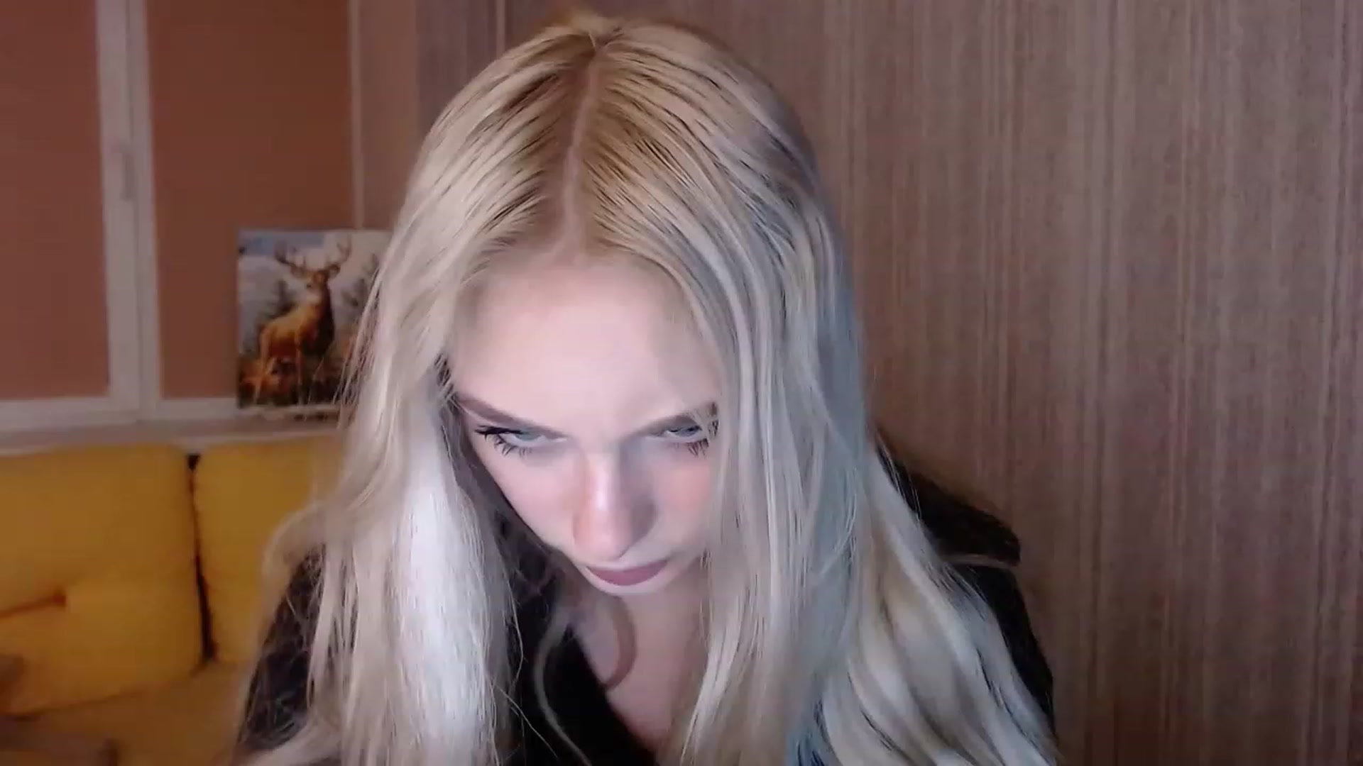 Gallery image thumbnail from Ririma_xo's myfreecams stream on, 11/20/2022, 16:03 image 10 of 20