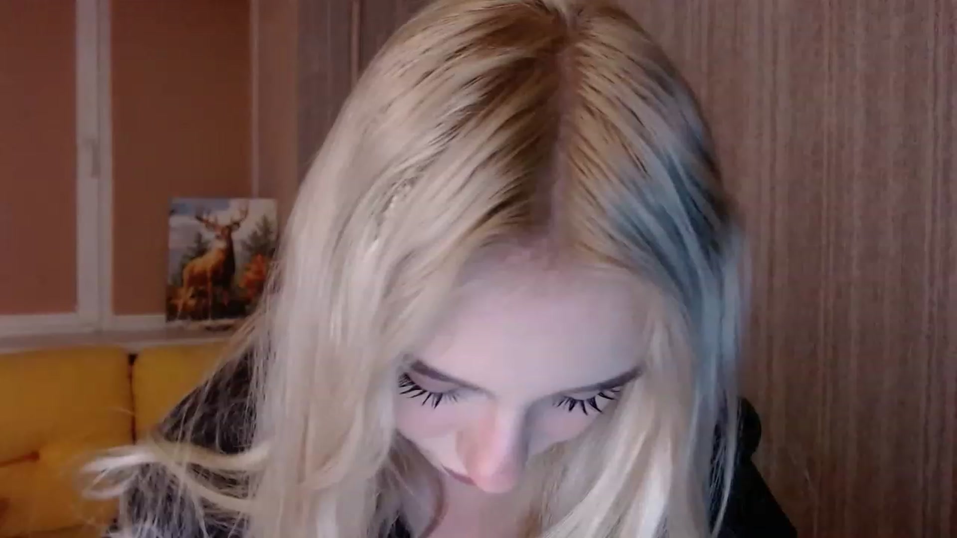 Gallery image thumbnail from Ririma_xo's myfreecams stream on, 11/20/2022, 16:03 image 18 of 20