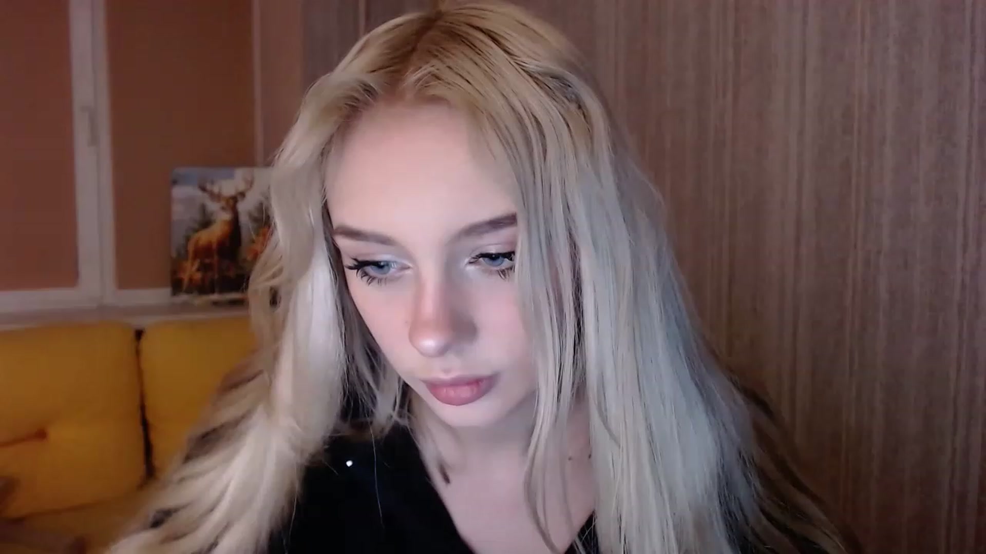 Gallery image thumbnail from Ririma_xo's myfreecams stream on, 11/20/2022, 16:03 image 5 of 20