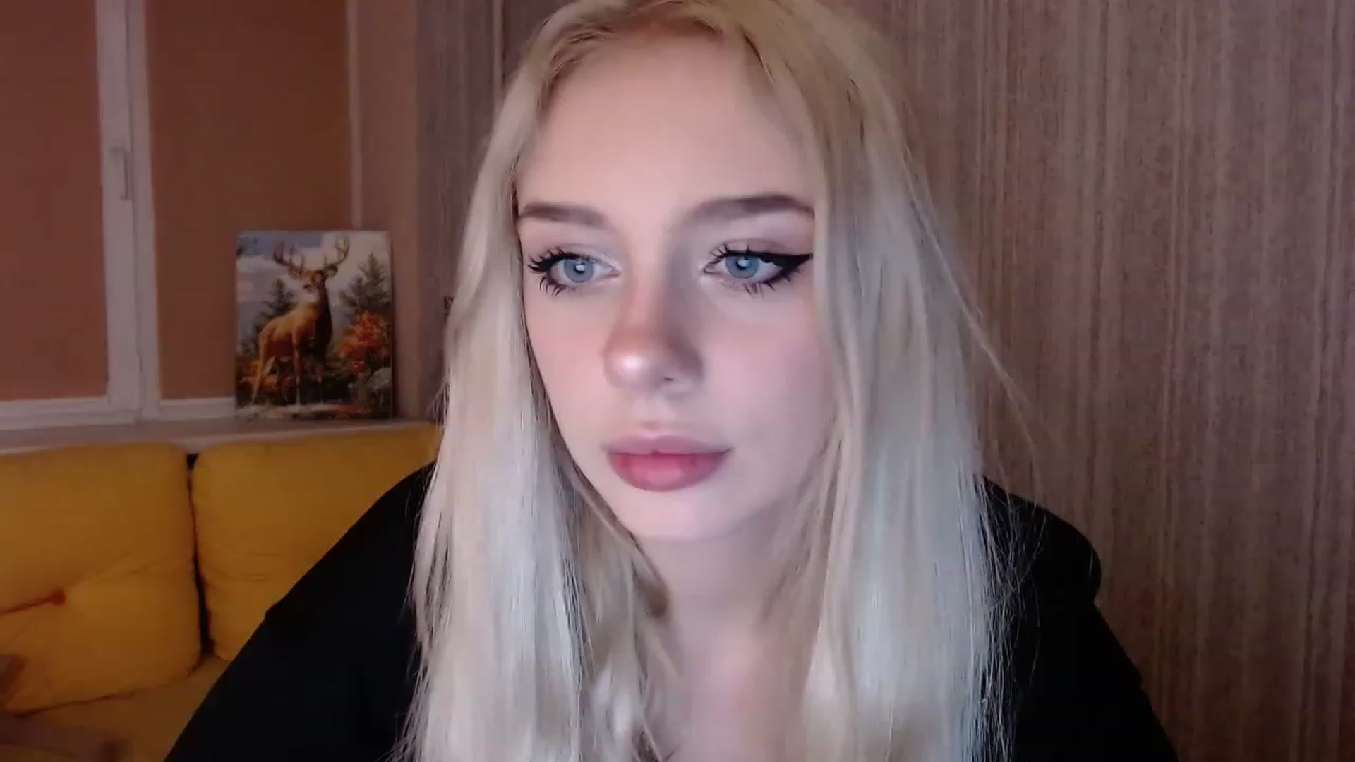 Gallery image thumbnail from Ririma_xo's myfreecams stream on, 11/20/2022, 16:03 image 1 of 20