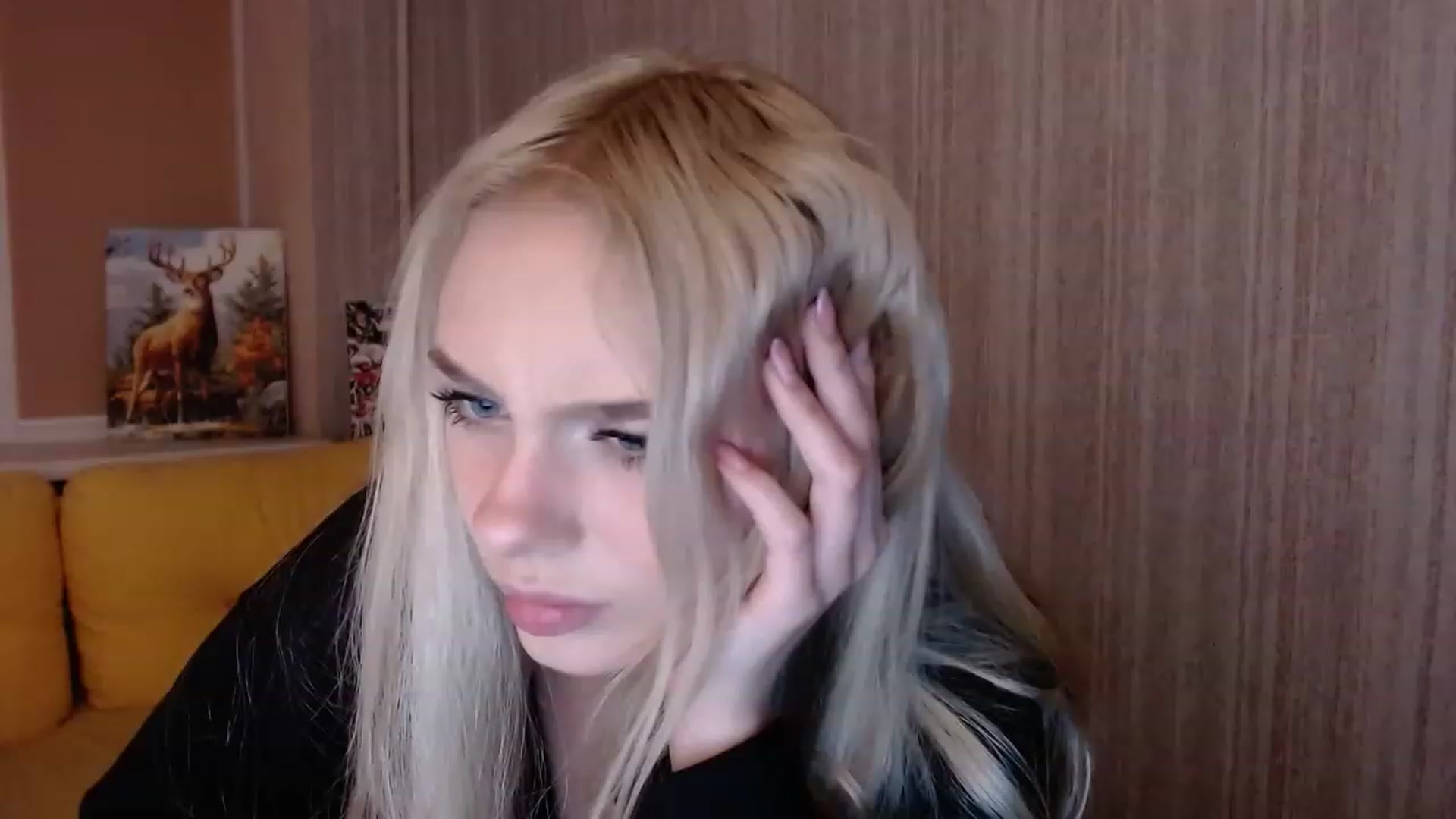 Gallery image thumbnail from Ririma_xo's myfreecams stream on, 11/20/2022, 16:37 image 14 of 20