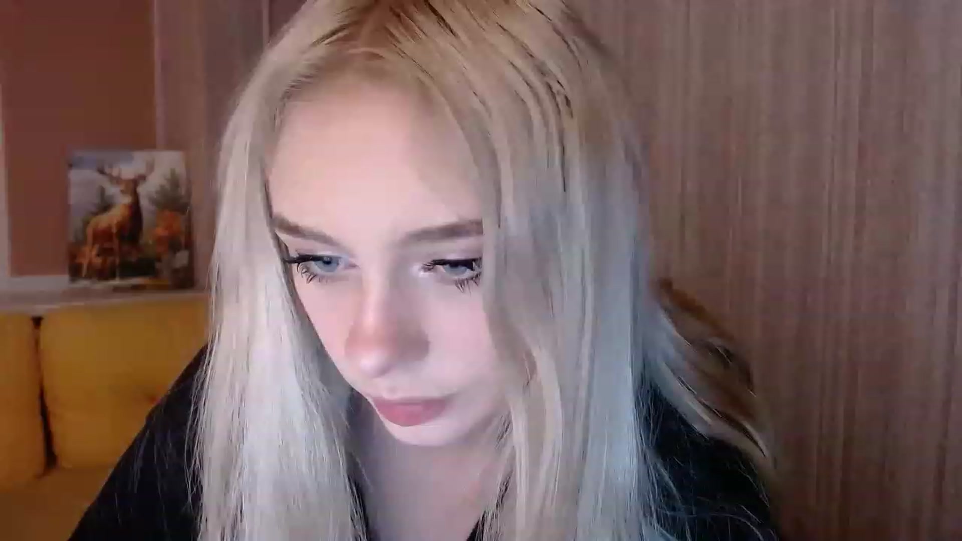 Gallery image thumbnail from Ririma_xo's myfreecams stream on, 11/20/2022, 16:37 image 16 of 20