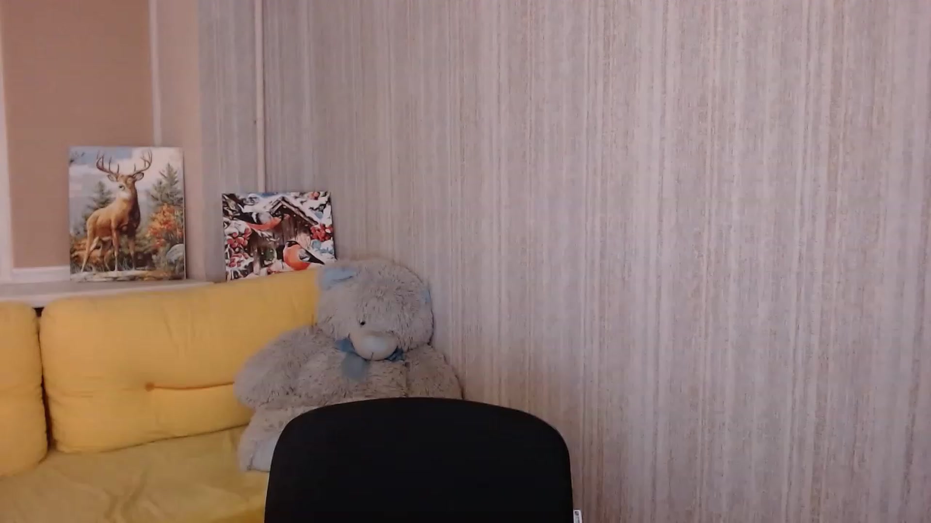 Gallery image thumbnail from Ririma_xo's myfreecams stream on, 11/20/2022, 18:50 image 1 of 20