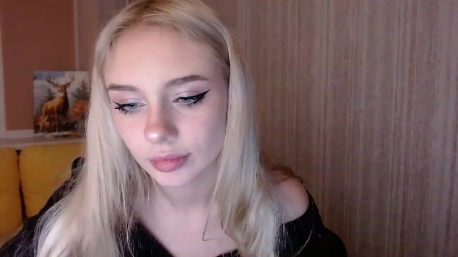 Gallery image thumbnail from Ririma_xo's myfreecams stream on, 11/20/2022, 18:50 image 11 of 20