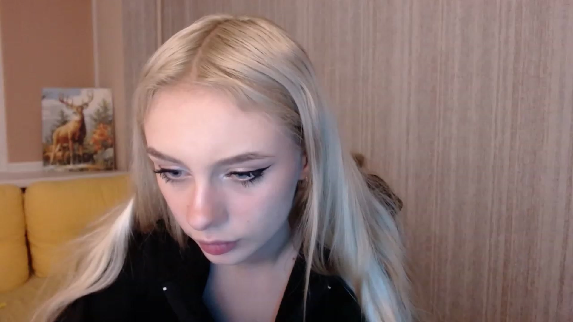 Gallery image thumbnail from Ririma_xo's myfreecams stream on, 11/20/2022, 18:50 image 5 of 20