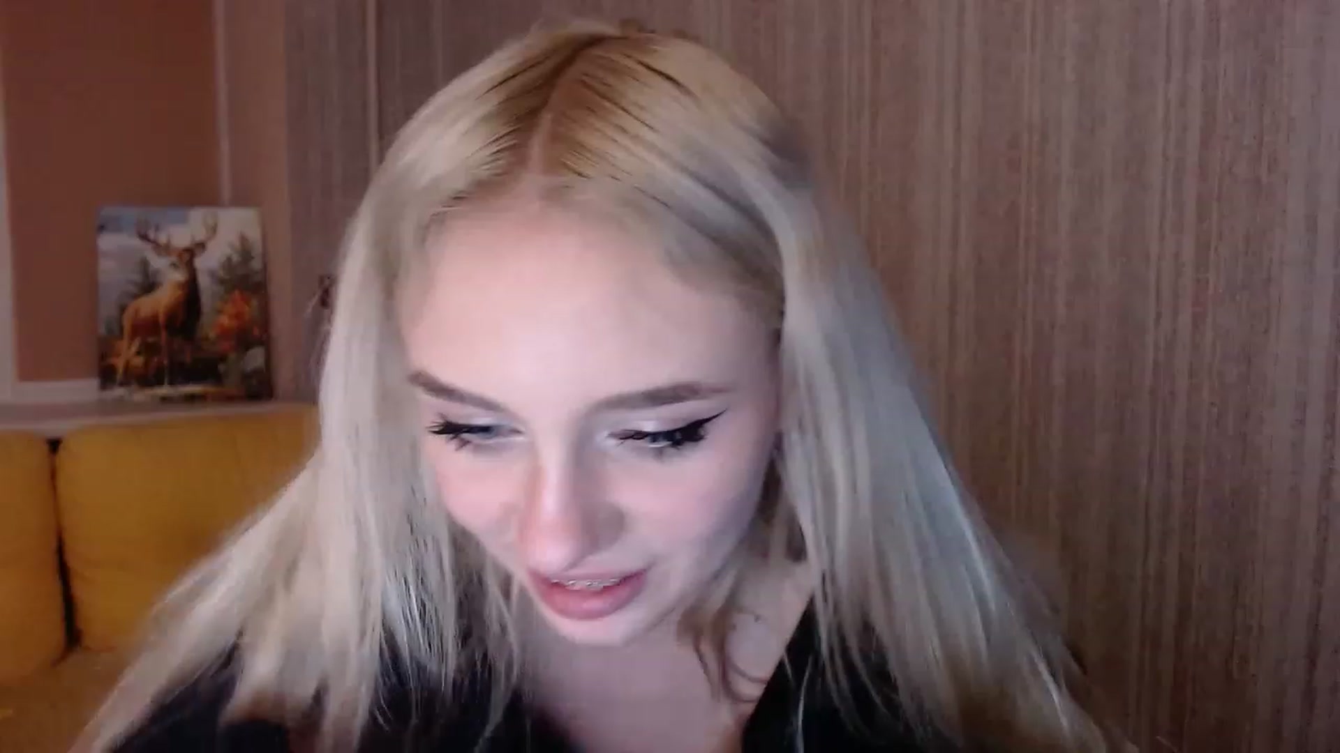 Gallery image thumbnail from Ririma_xo's myfreecams stream on, 11/20/2022, 18:50 image 12 of 20