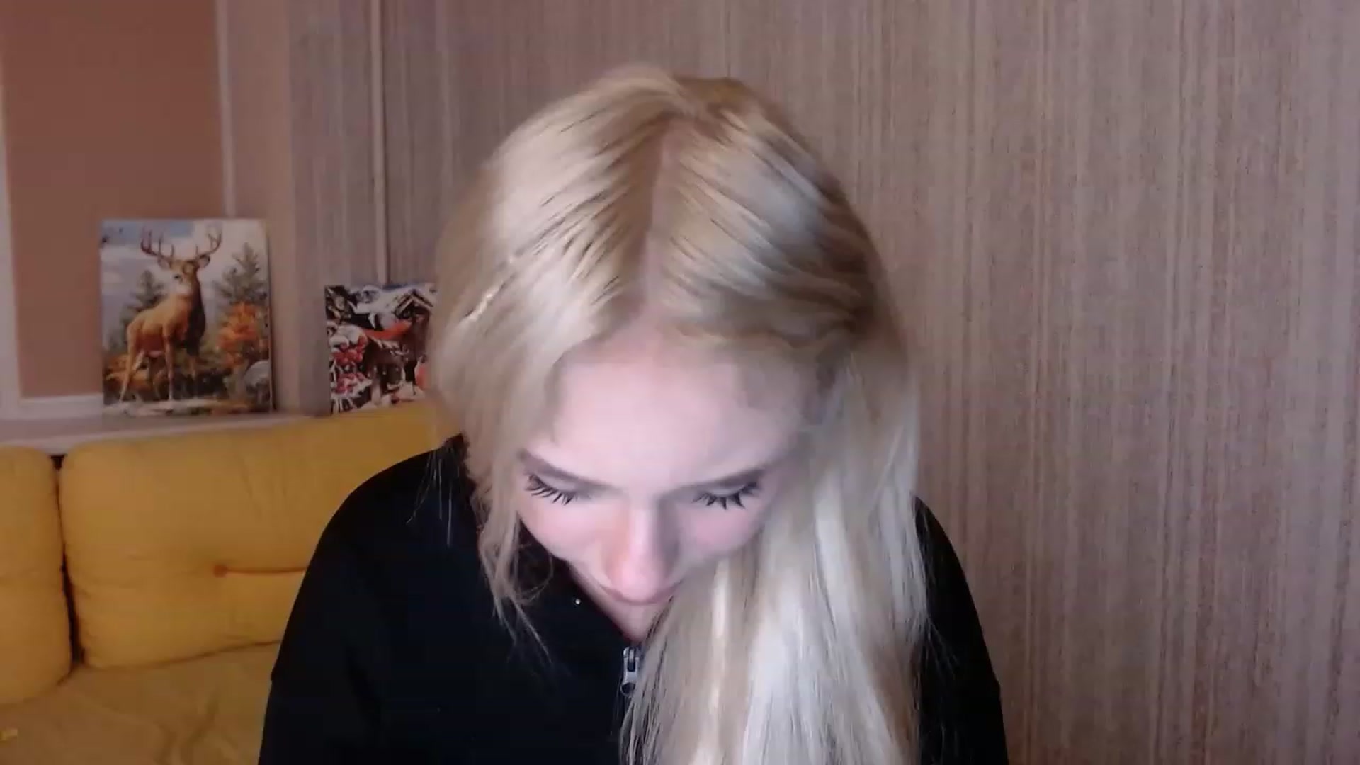 Gallery image thumbnail from Ririma_xo's myfreecams stream on, 11/20/2022, 18:50 image 20 of 20