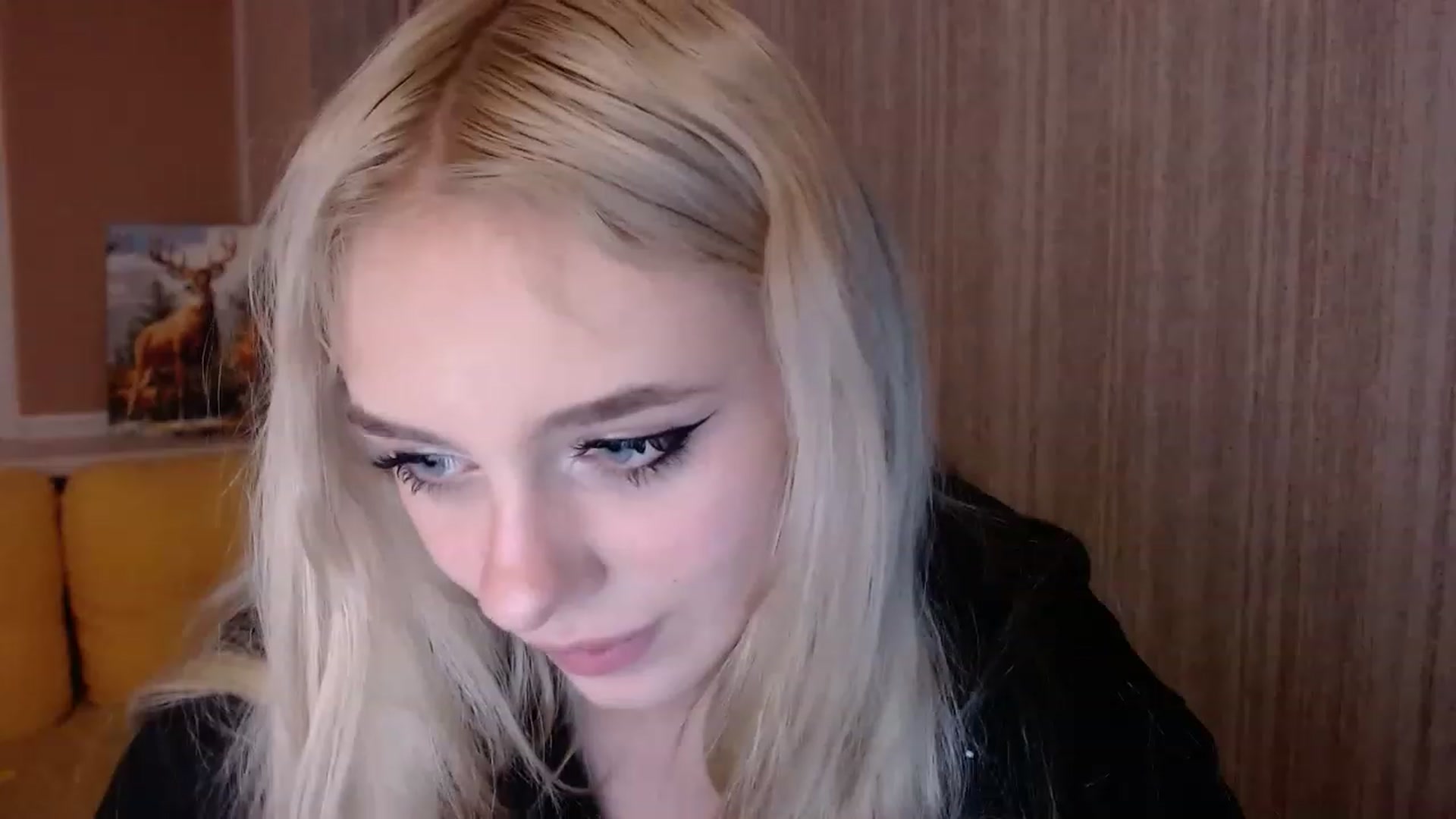 Gallery image thumbnail from Ririma_xo's myfreecams stream on, 11/20/2022, 18:50 image 17 of 20