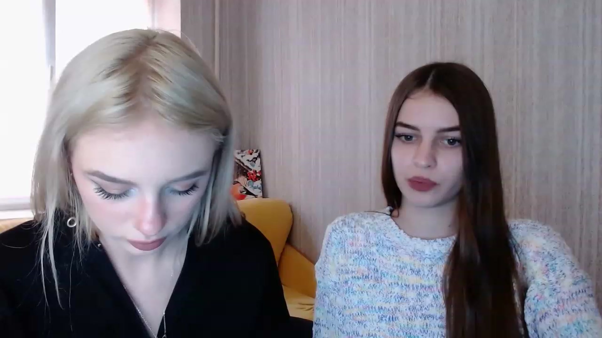 Gallery image thumbnail from Ririma_xo's myfreecams stream on, 11/22/2022, 08:46 image 8 of 20