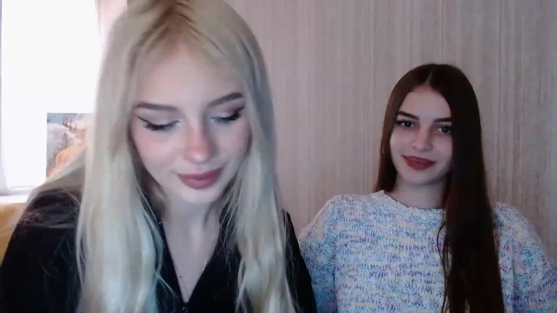 Gallery image thumbnail from Ririma_xo's myfreecams stream on, 11/22/2022, 08:46 image 5 of 20